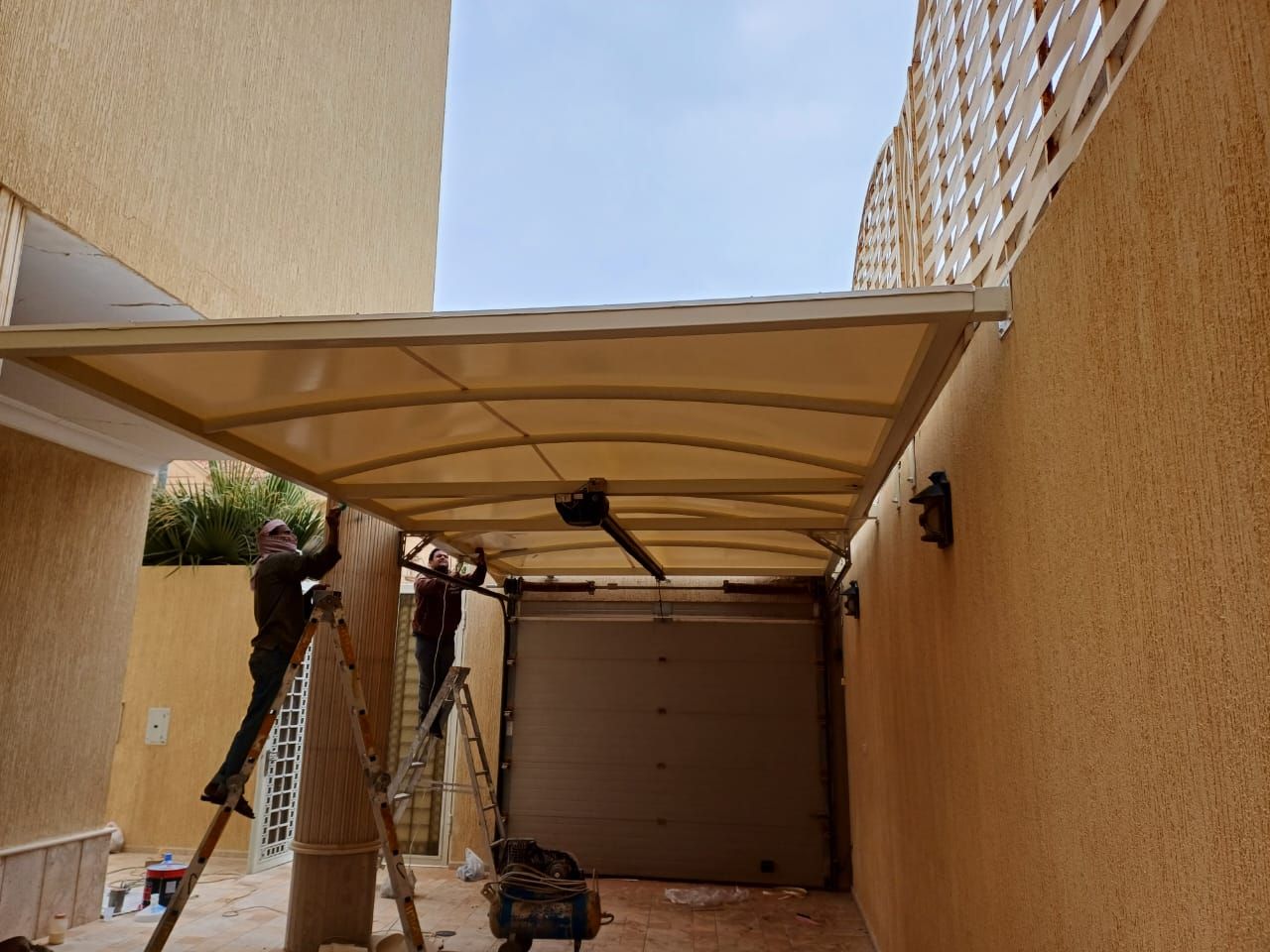 حداد مضلات وسواتر وهناجر كلادينج وهناجر