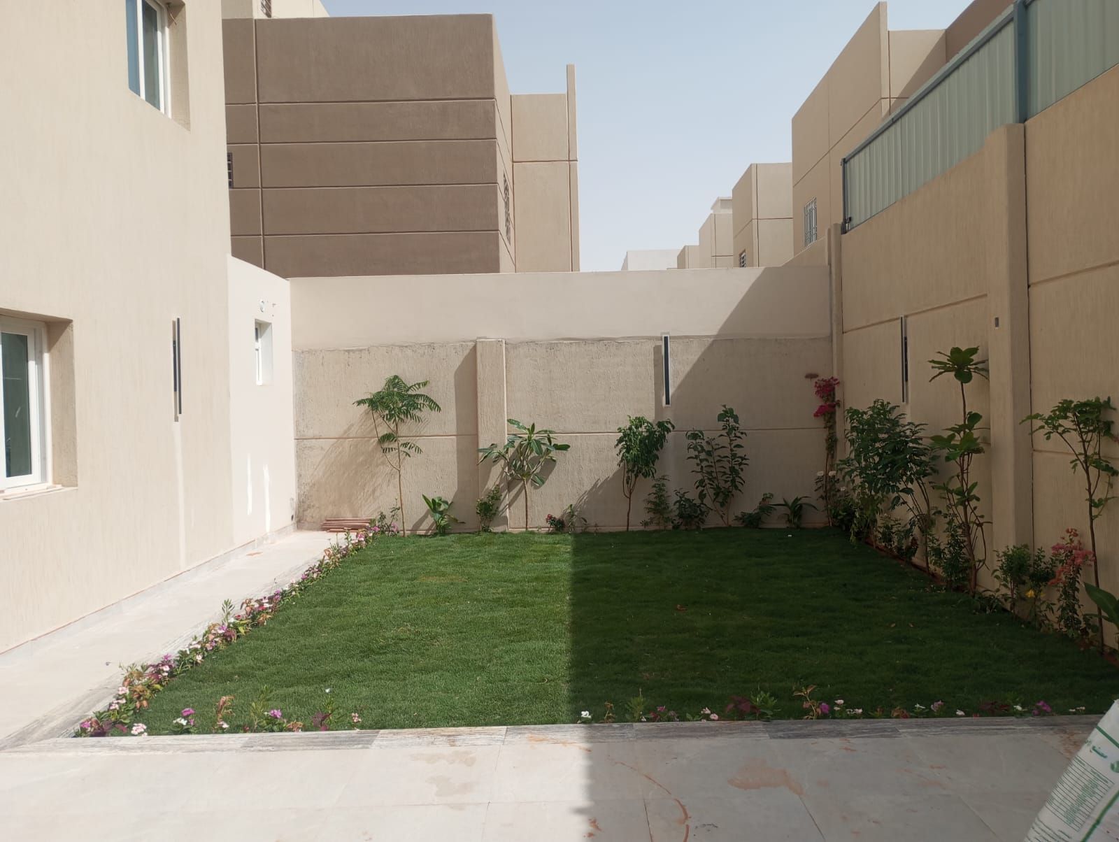 مؤسسة C. R. R للمقاولات العامة والزراعة