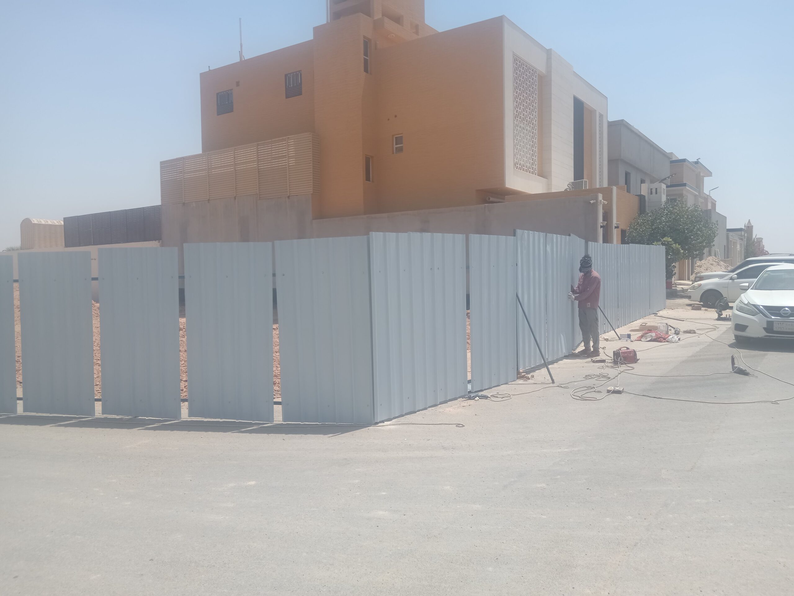 مظلات وسواتر أعمال حداده سياجات امنيه شبوك