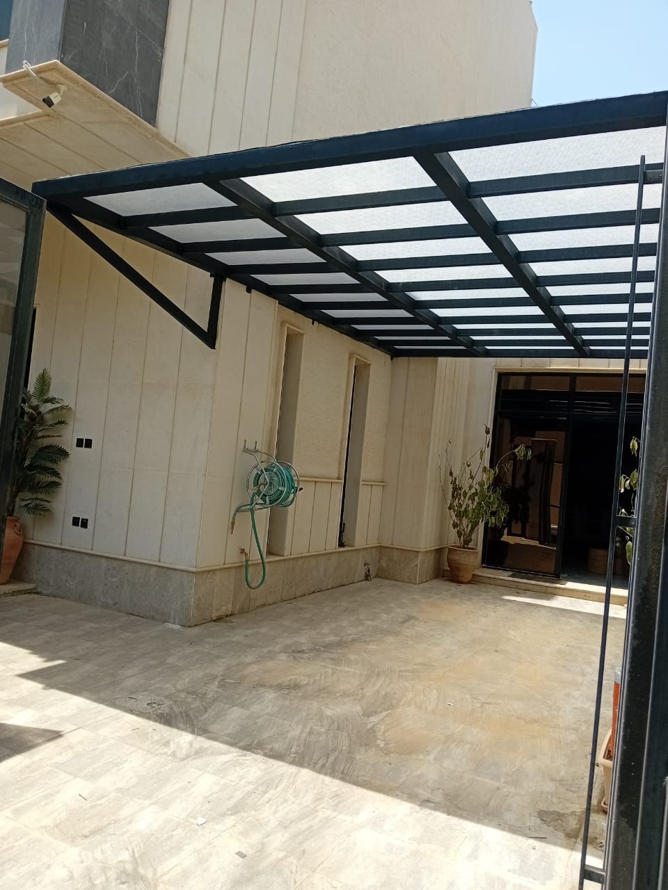 حداد مظلات وسواتر