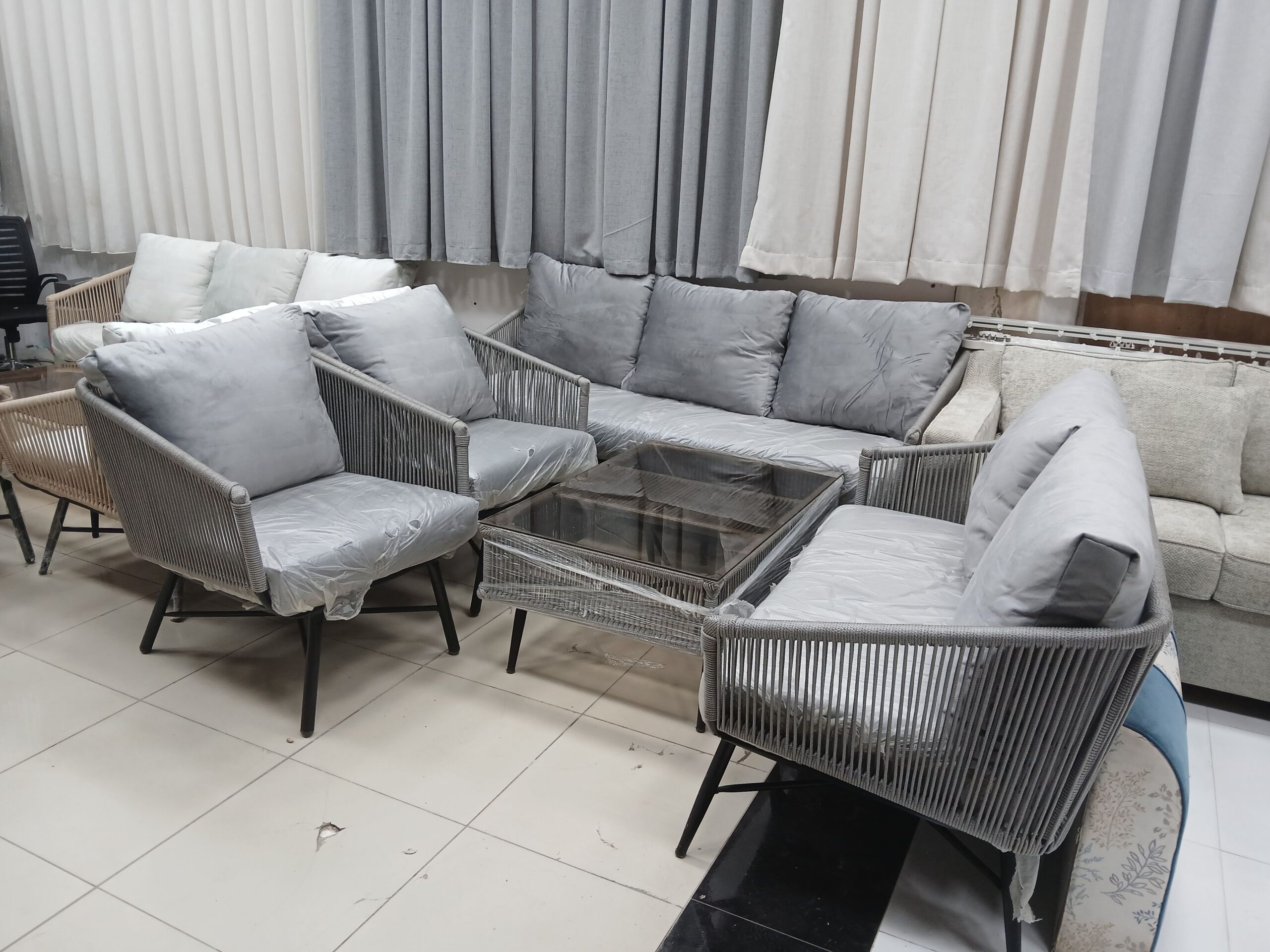 تفصيل جلسات خارجيه وستاير وكنب وتنجيد كنب