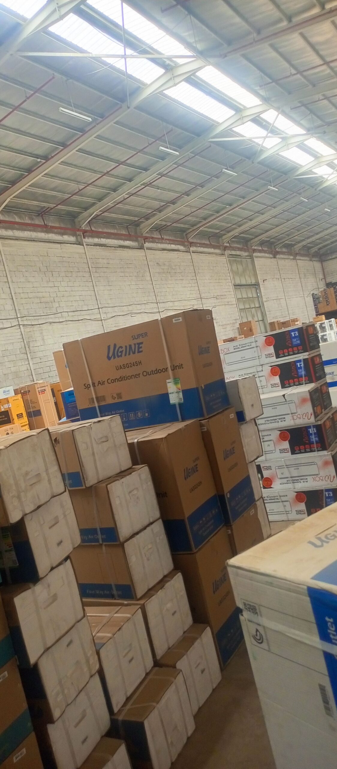 فني ومعلم مكيفات سبليت وصيانته