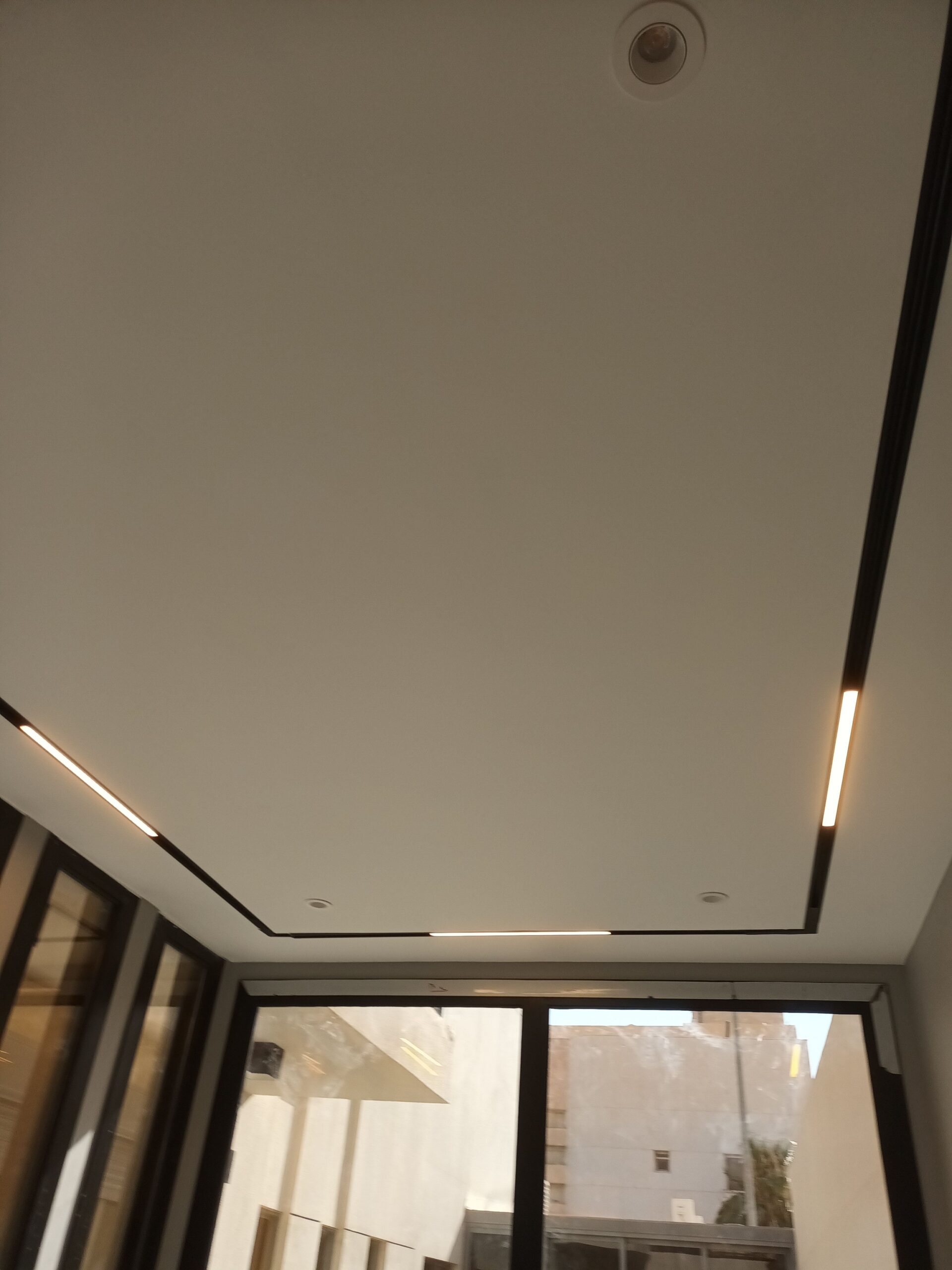 واجد ديكورات الجبس 0553654900