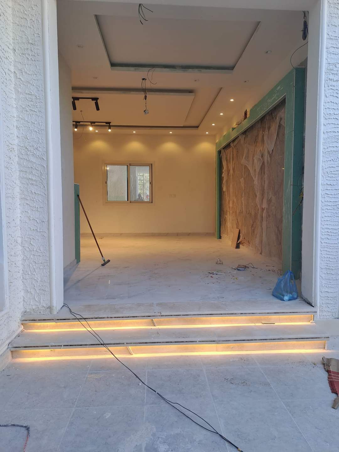 شغل كهرباء مرقبه تركيب انتركام مفتاح افياش لمبات خ