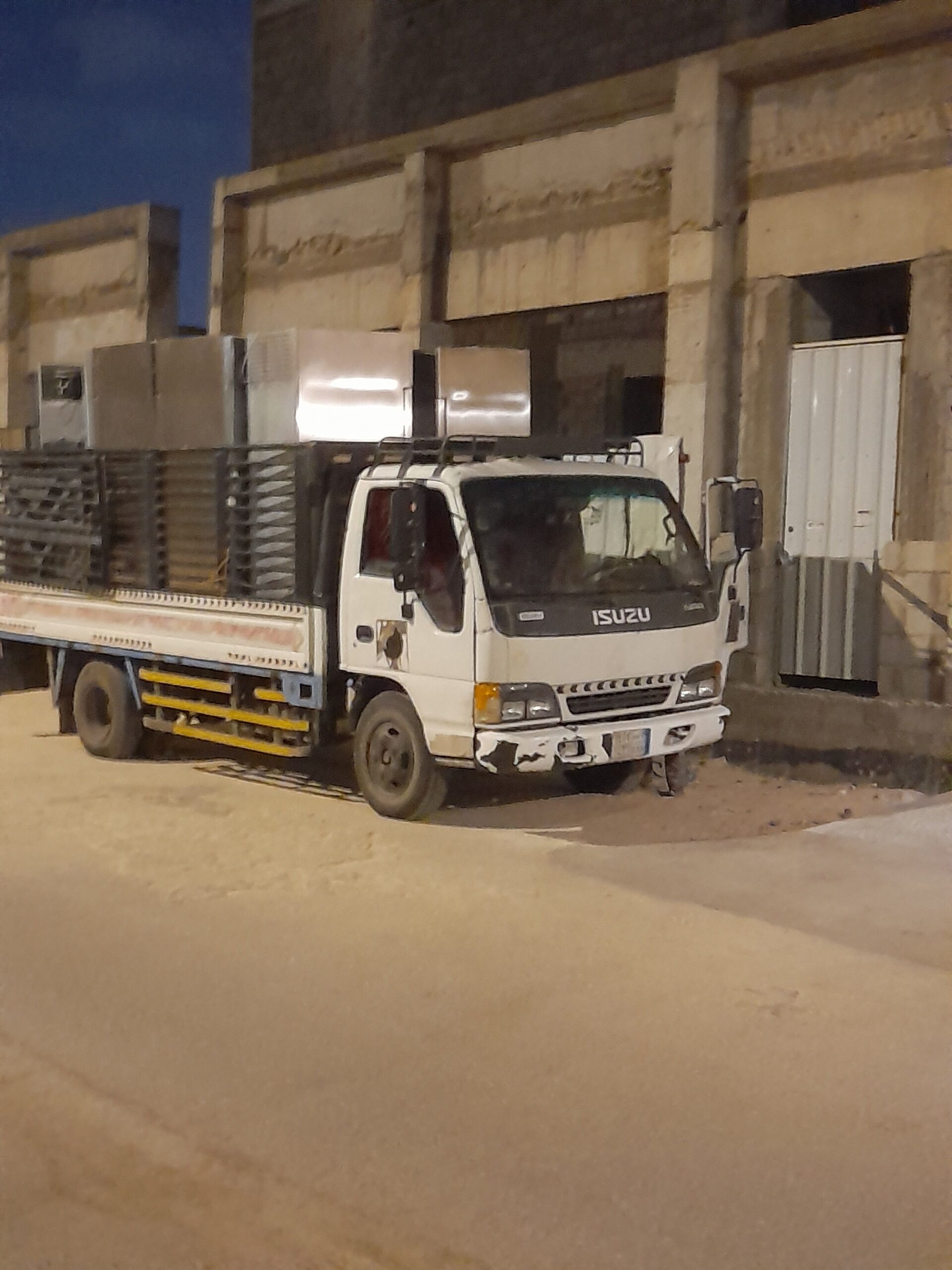 دينا طش الاثاث المستعمل بالرياض☎️ 0536236502☎️