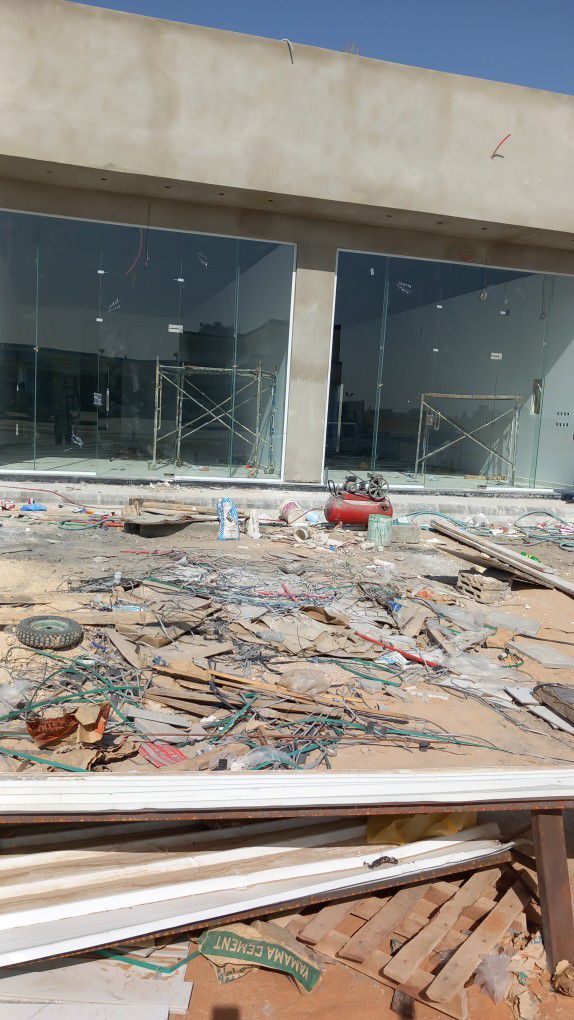 زجاج سكريت وكسوارت الزجاج