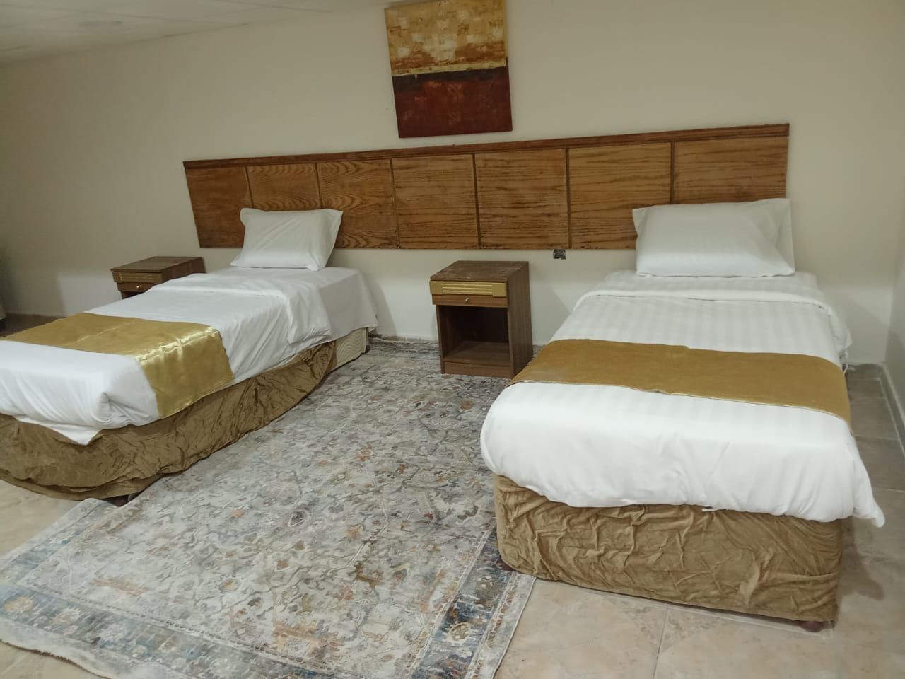 الخالديه خلف البنك الاهلي لشارع الملك عبد العزيز