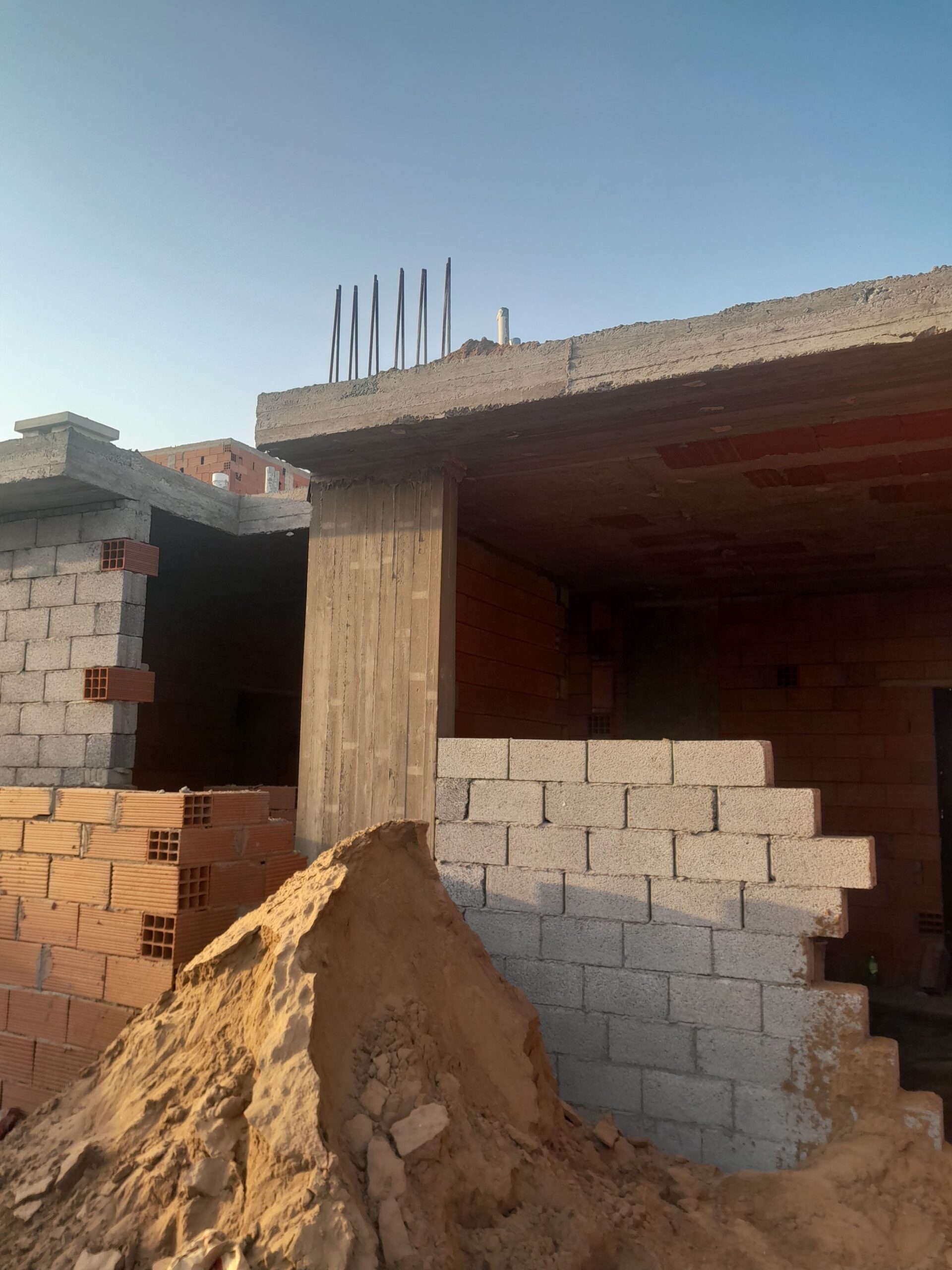 مقاول معماري