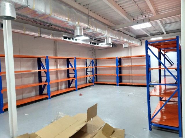 رفوف مستودعات دواليب تخزين رفوف محلات