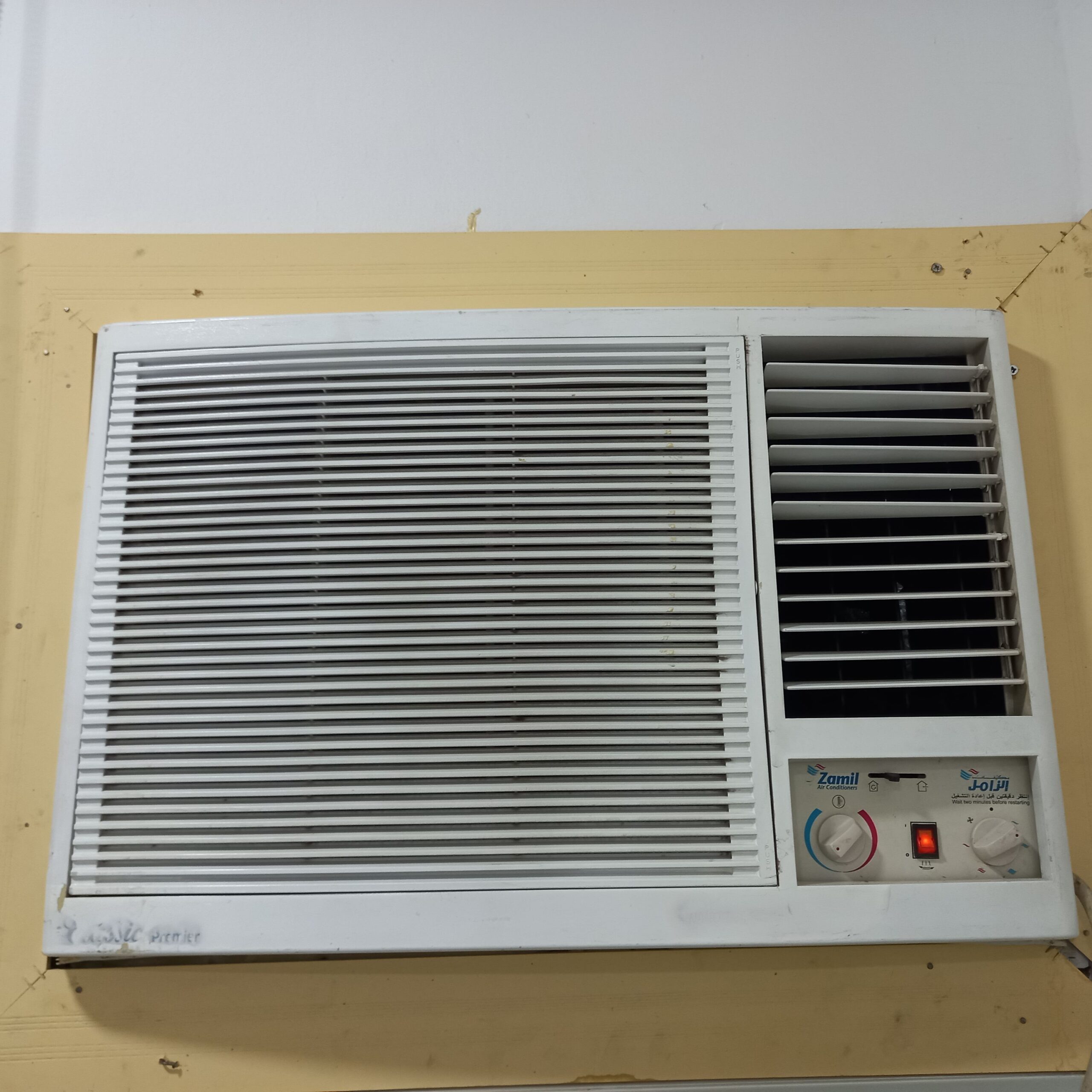 أثاث شقه متكامل للبيع أو التقبيل