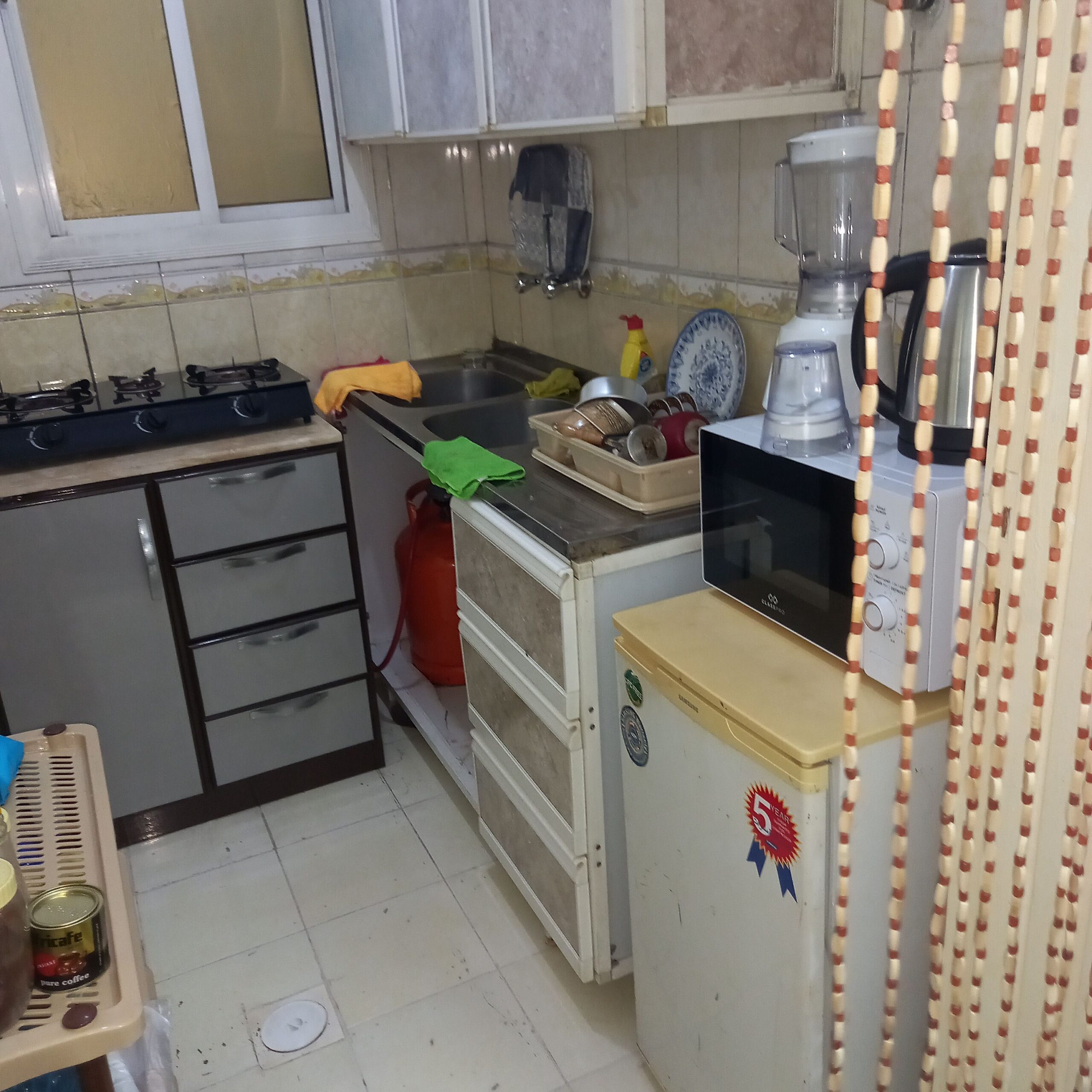 أثاث شقه متكامل للبيع أو التقبيل