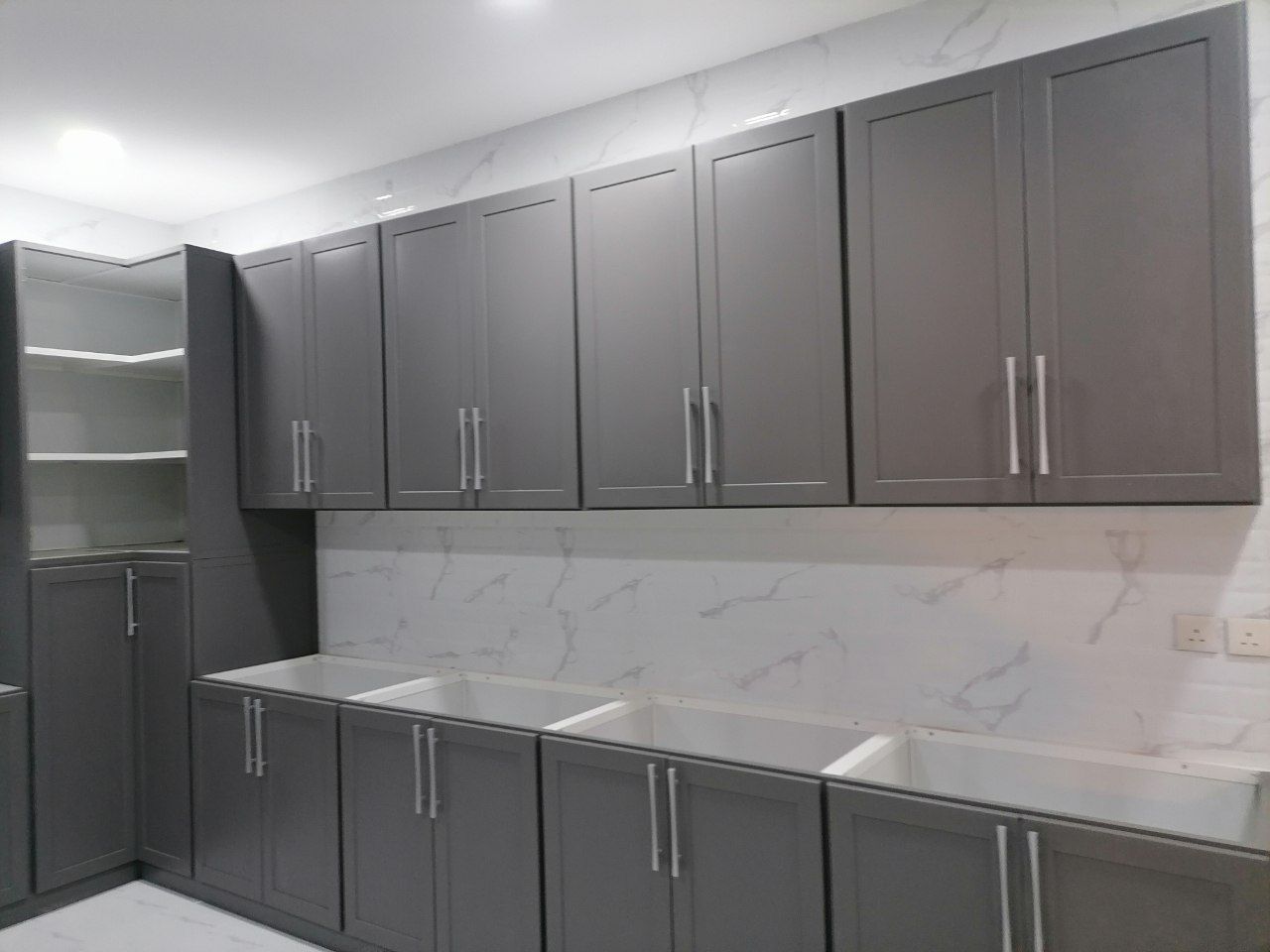 تفصيل وصيانه جميع انواع المطابخ نجران