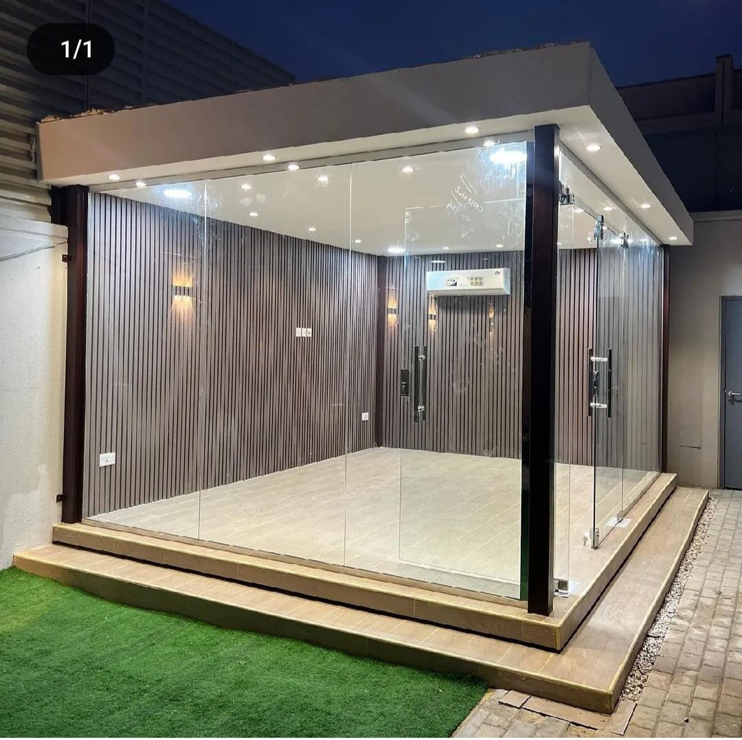 زجاج سكريت وكسوارت الزجاج