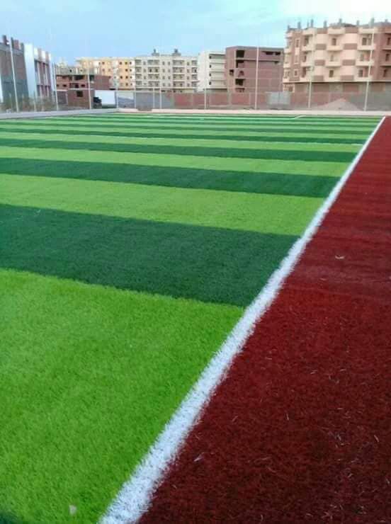 العشب الصناعي، ملاع