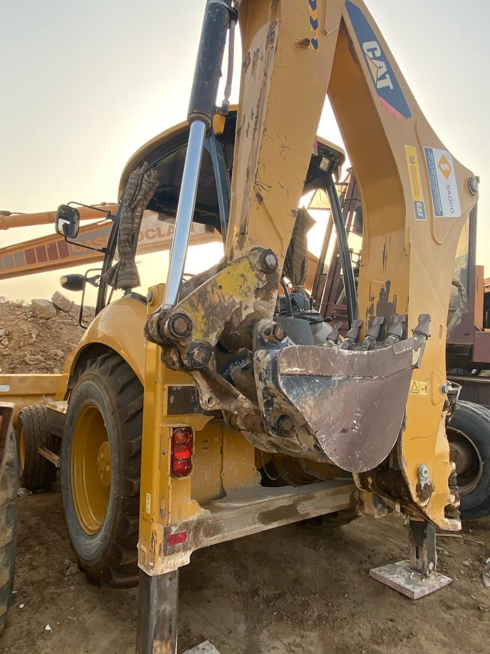 جيسبي عرجا باكهو رافعات شوكيه رافعات عمال للايجار