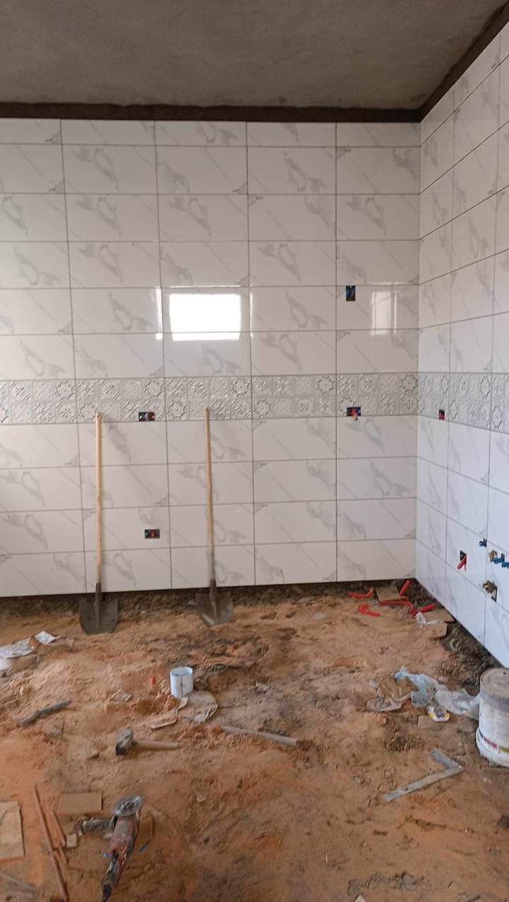 مبلط لجميع انواع اسراميك ورخام