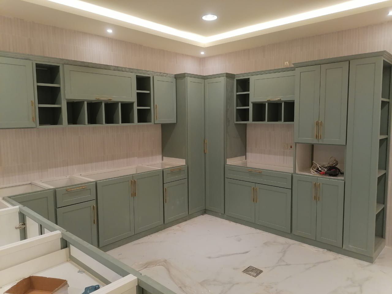 تفصيل وصيانه جميع انواع المطابخ نجران