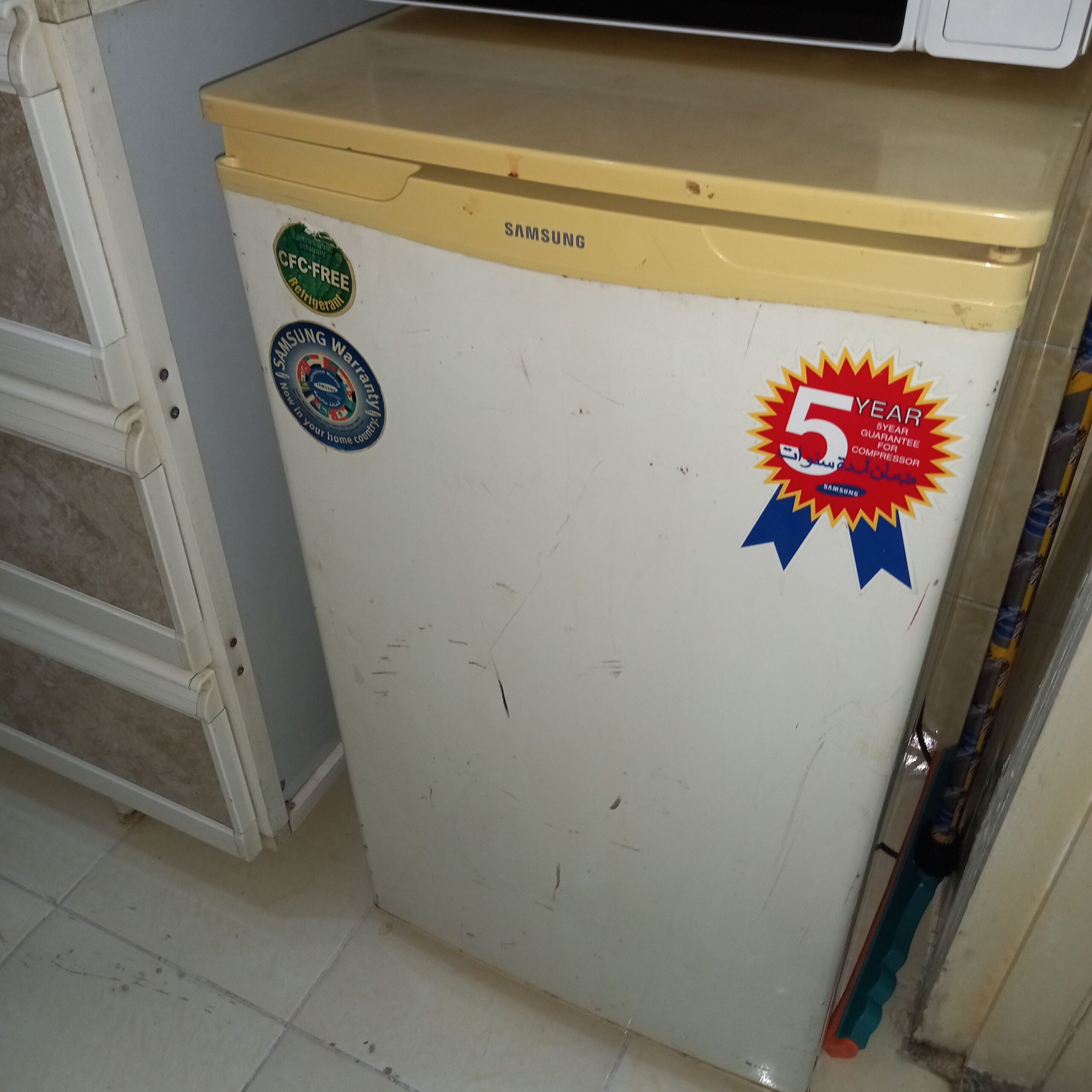 أثاث شقه متكامل للبيع أو التقبيل