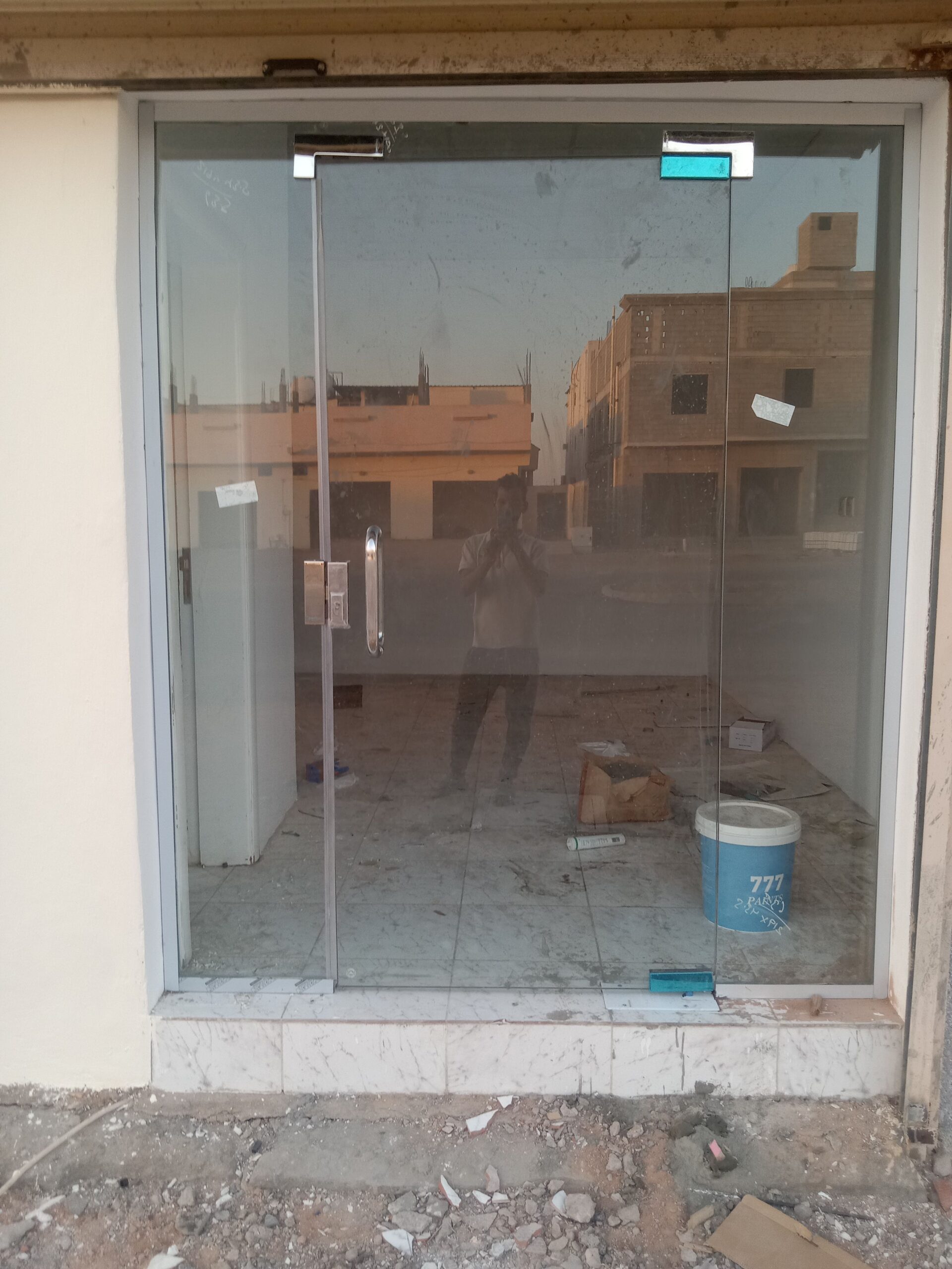 زجاج سكريت واجهات محلات