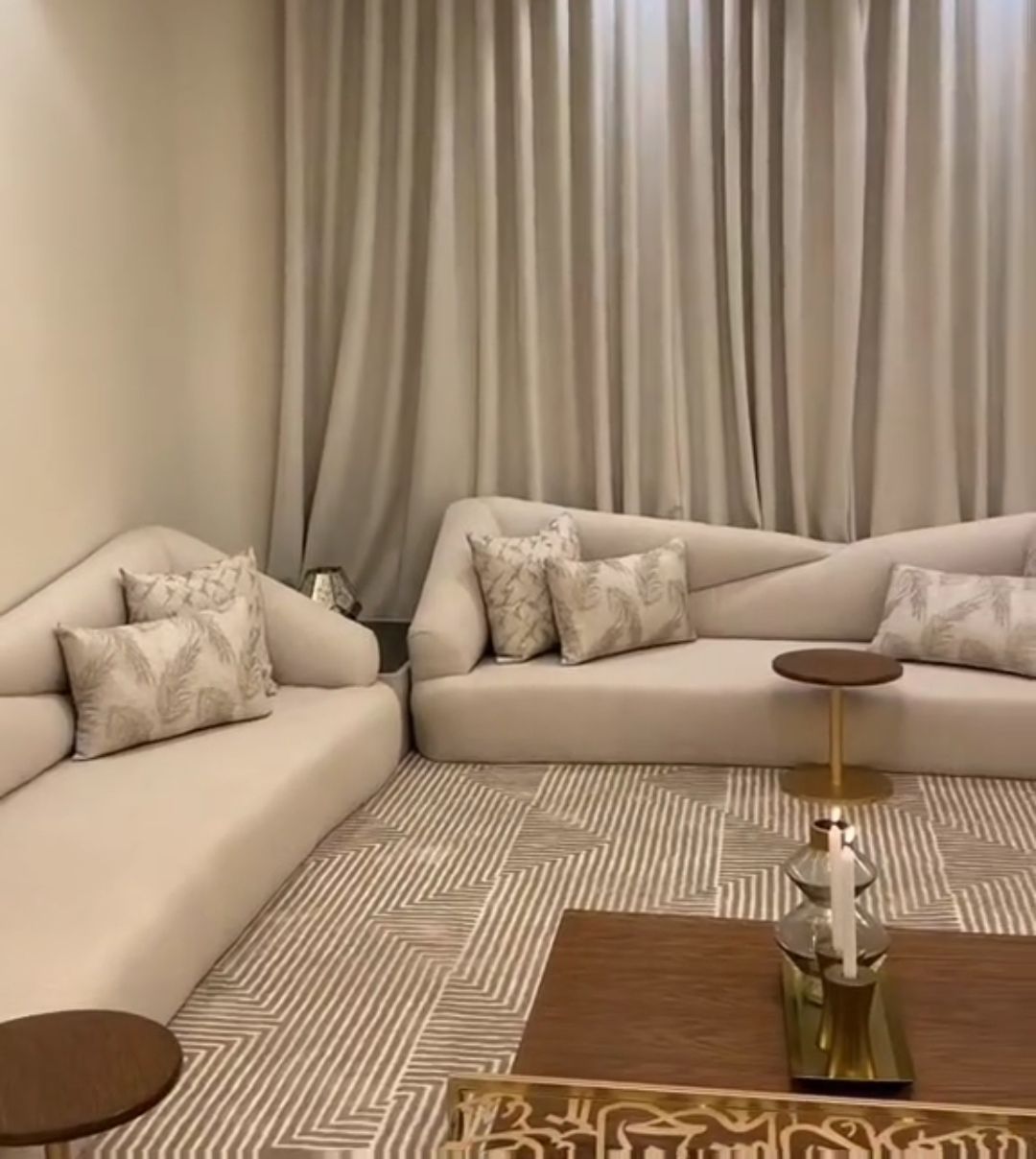 كنب أرضي تفصيل وتفصيل مساند ظهر وتفصيل جميع انواع