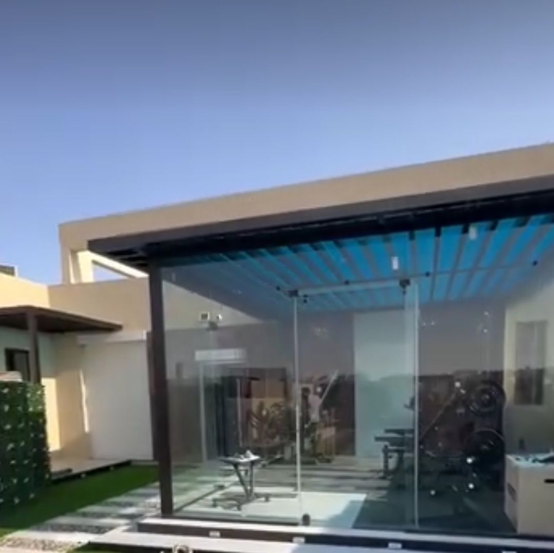 زجاج سكريت وكسوارت الزجاج