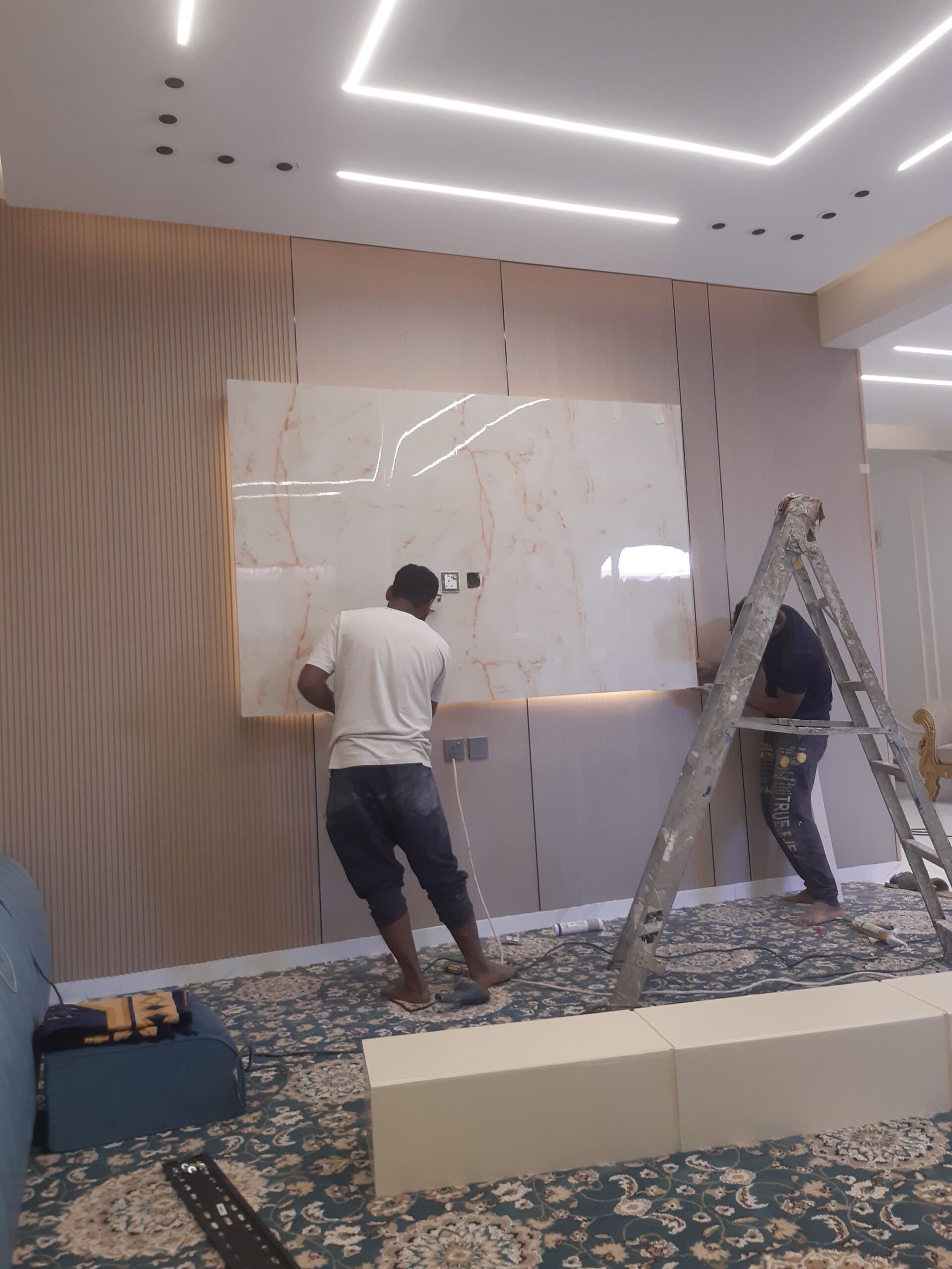 دهانات حائل ترميم شقق وفلل وتشطيبات كامله داخلى وخ