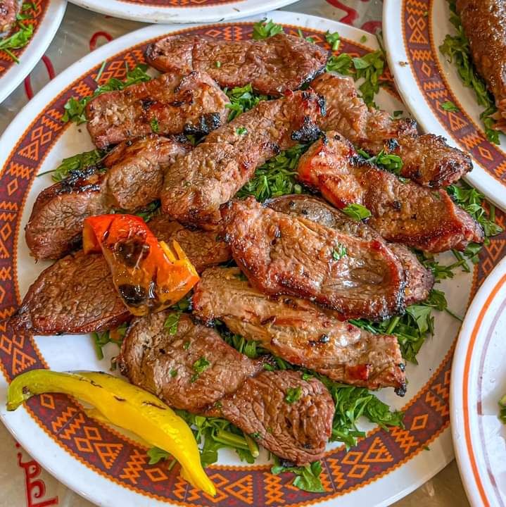 معلم مشويات خارجيه متنقل نأتيكم حيثما كنتم كل ما ه