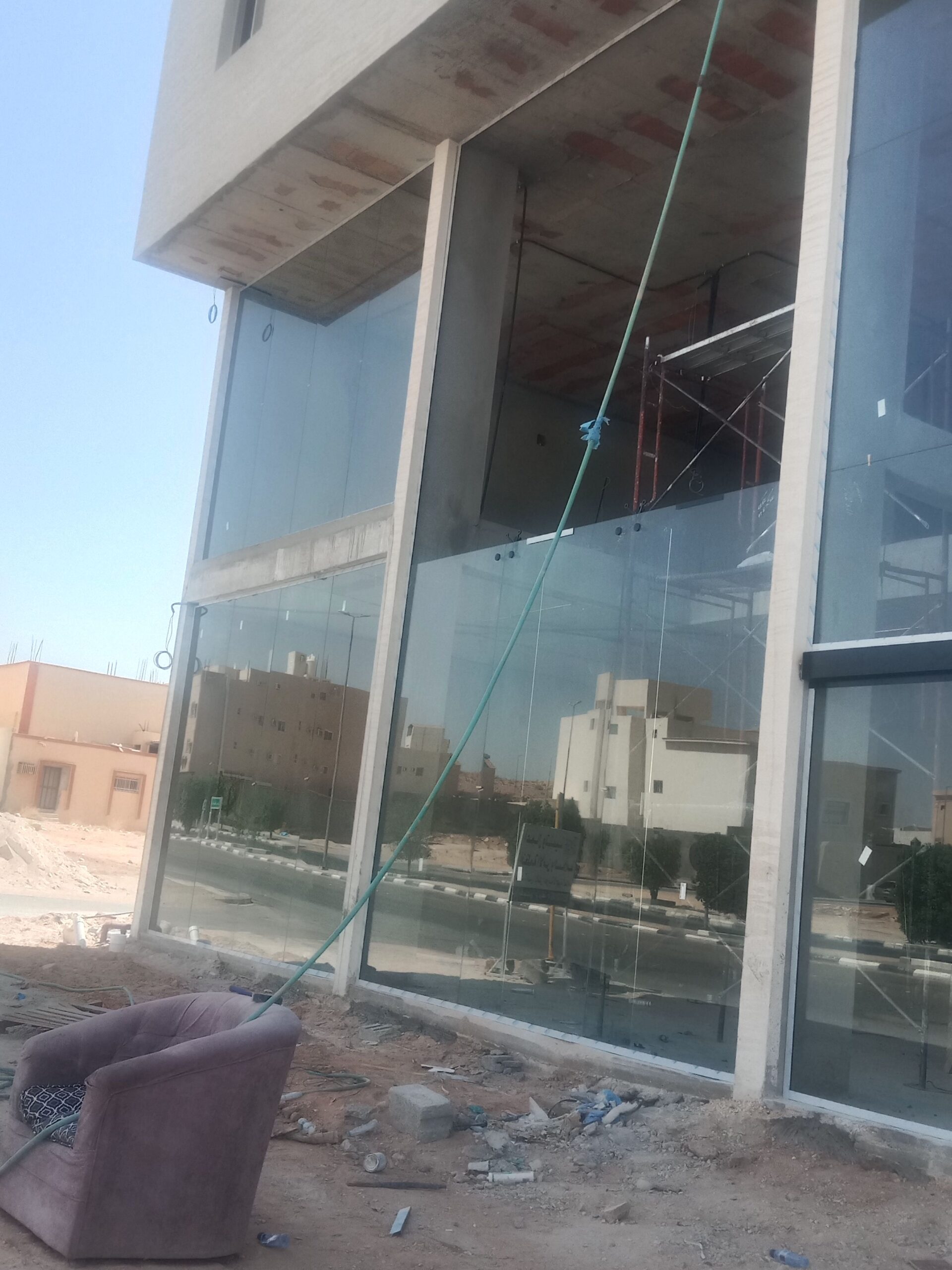 زجاج سكريت الرياض حي الياسمين حي العارض النرجس الص