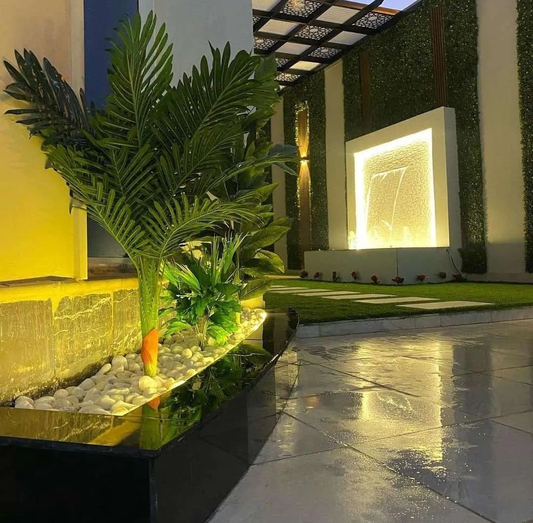 تنسيق الحدايق وزراعة العشب الطبيعي وتركيب العشب ال