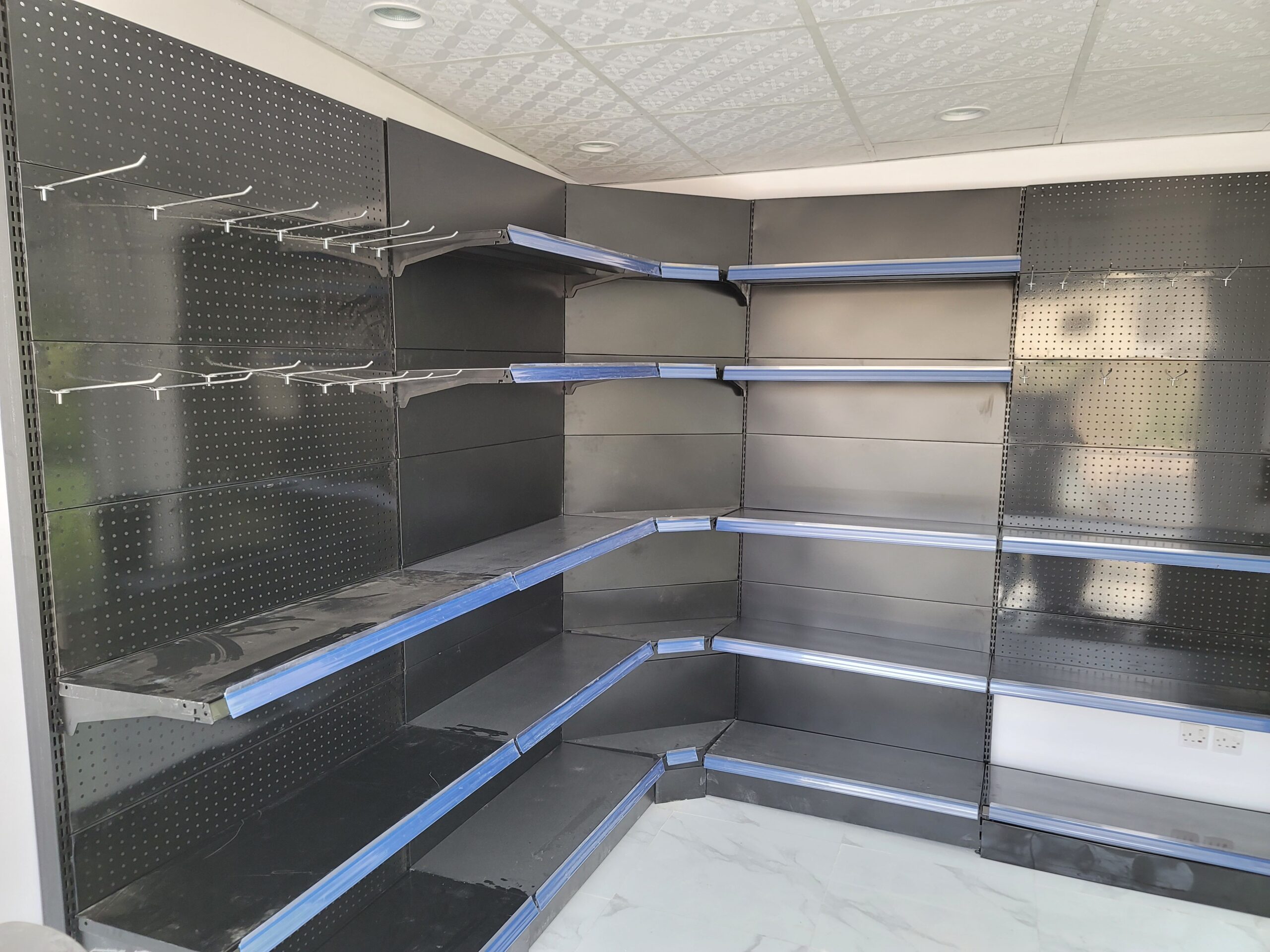 رفوف مستودعات دواليب تخزين رفوف محلات