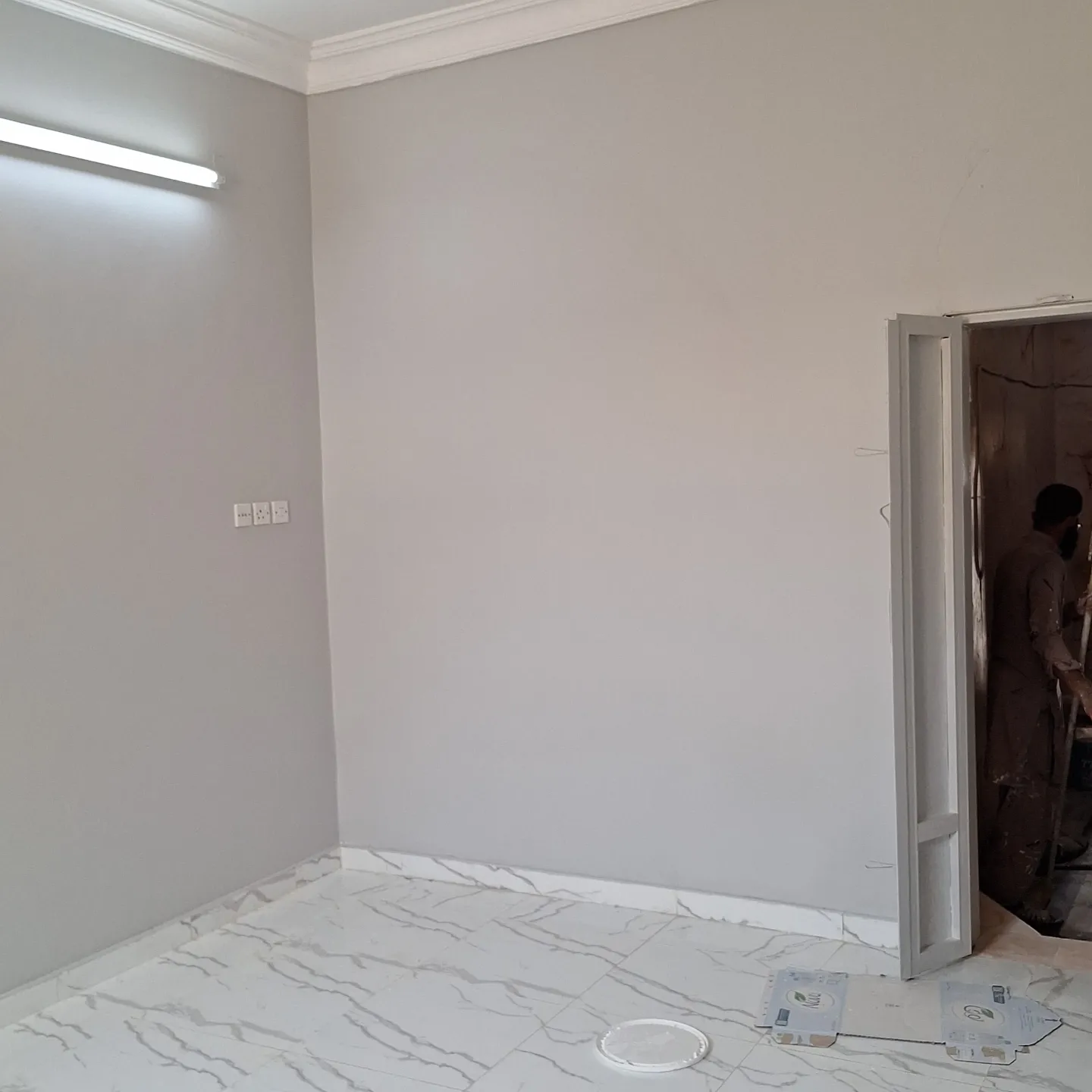 دهانات حي الجنادرية دهانات ابواب شرق الرياض