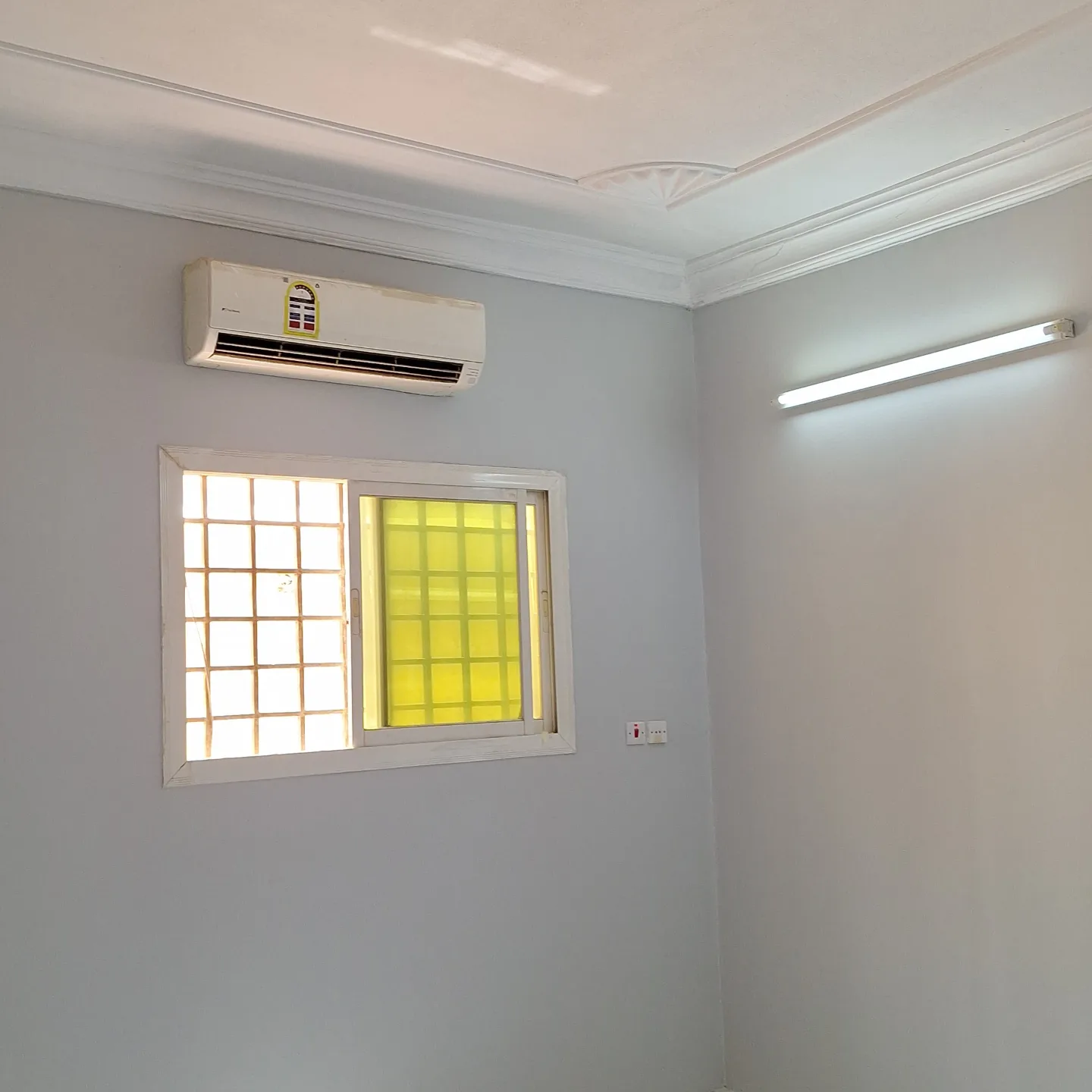 دهانات حي الجنادرية دهانات ابواب شرق الرياض