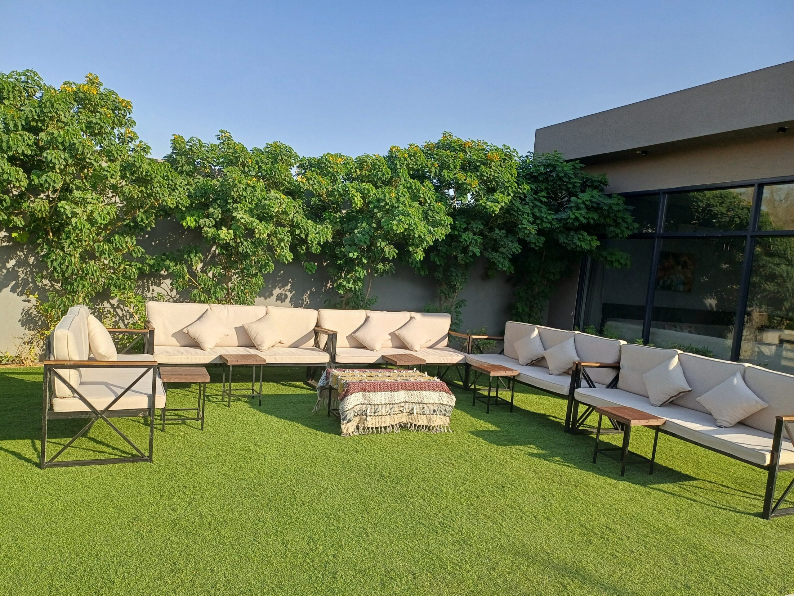 تاجير جلسات خارجيه