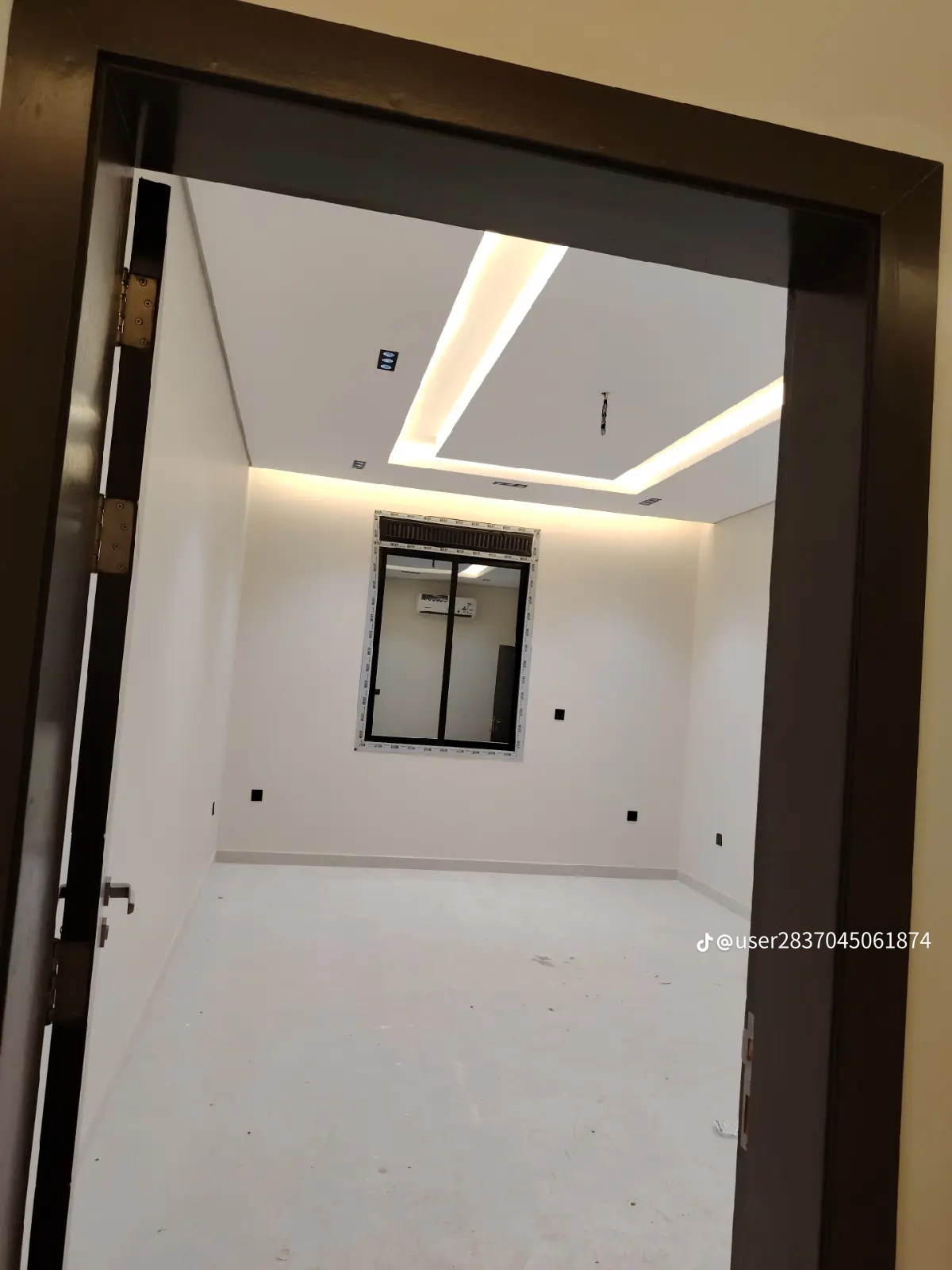 معلم دهانات وديكورات جده