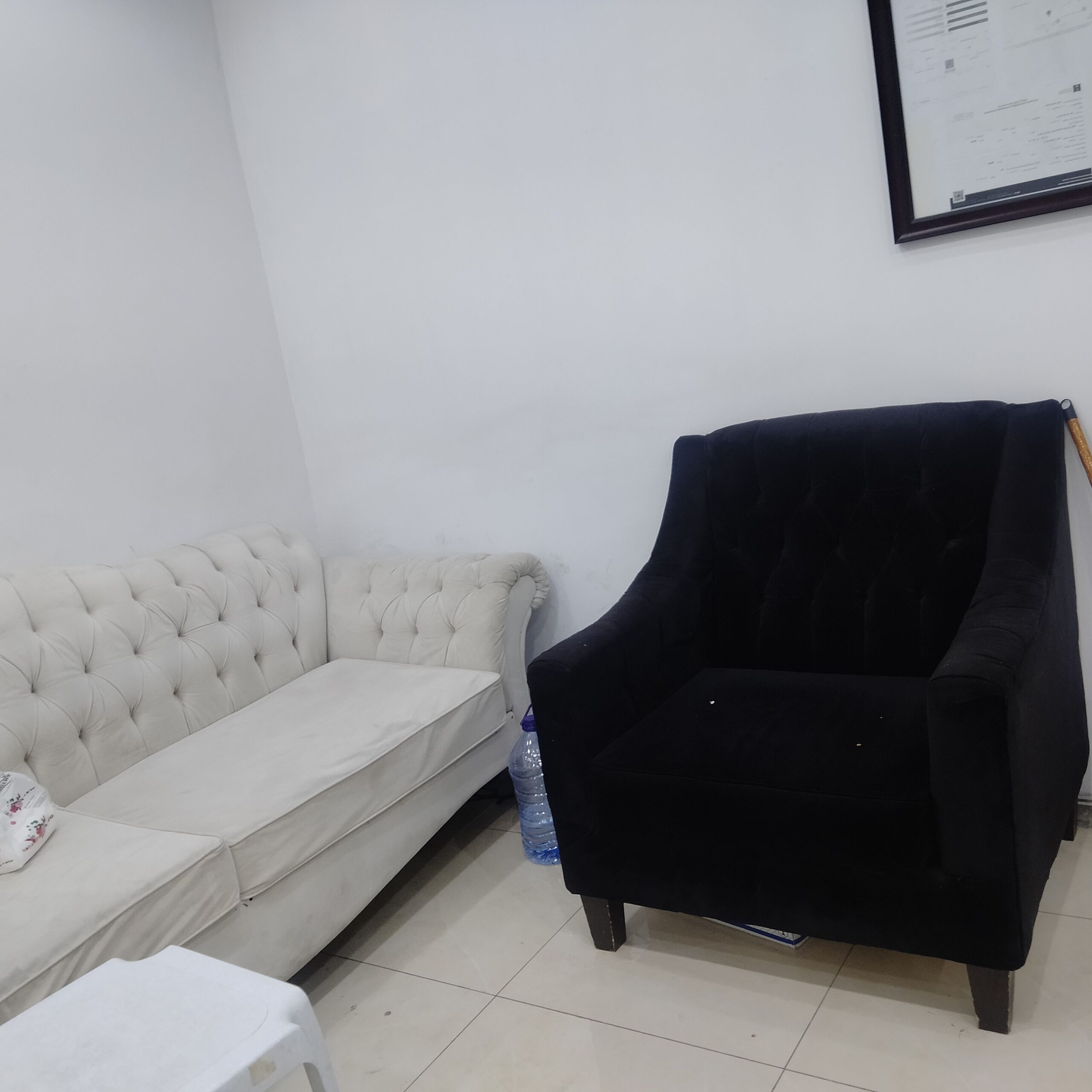 الخبر الثقبة شارع عشرين