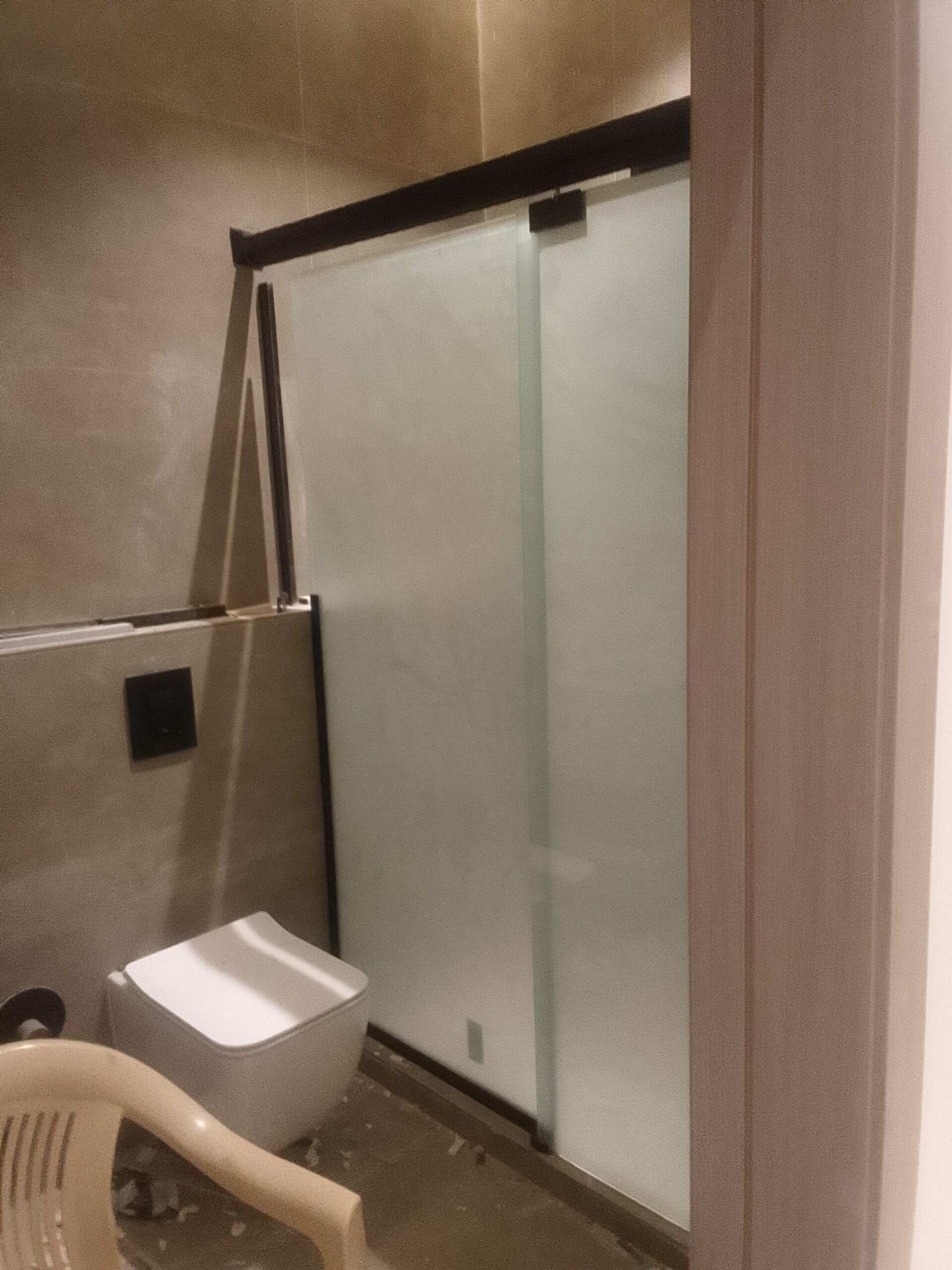 زجاج سكريت