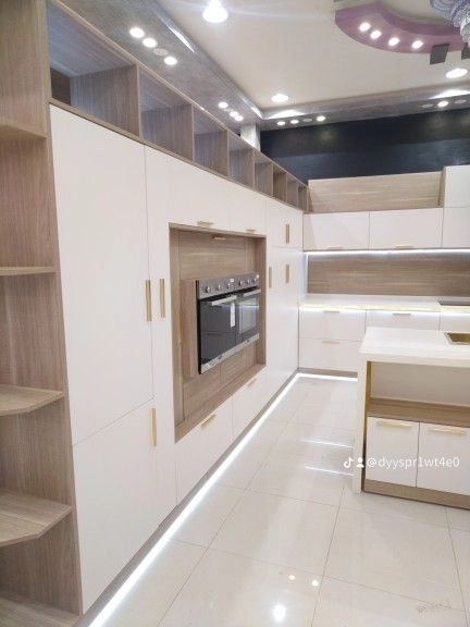 الصناعية احد المسارحه