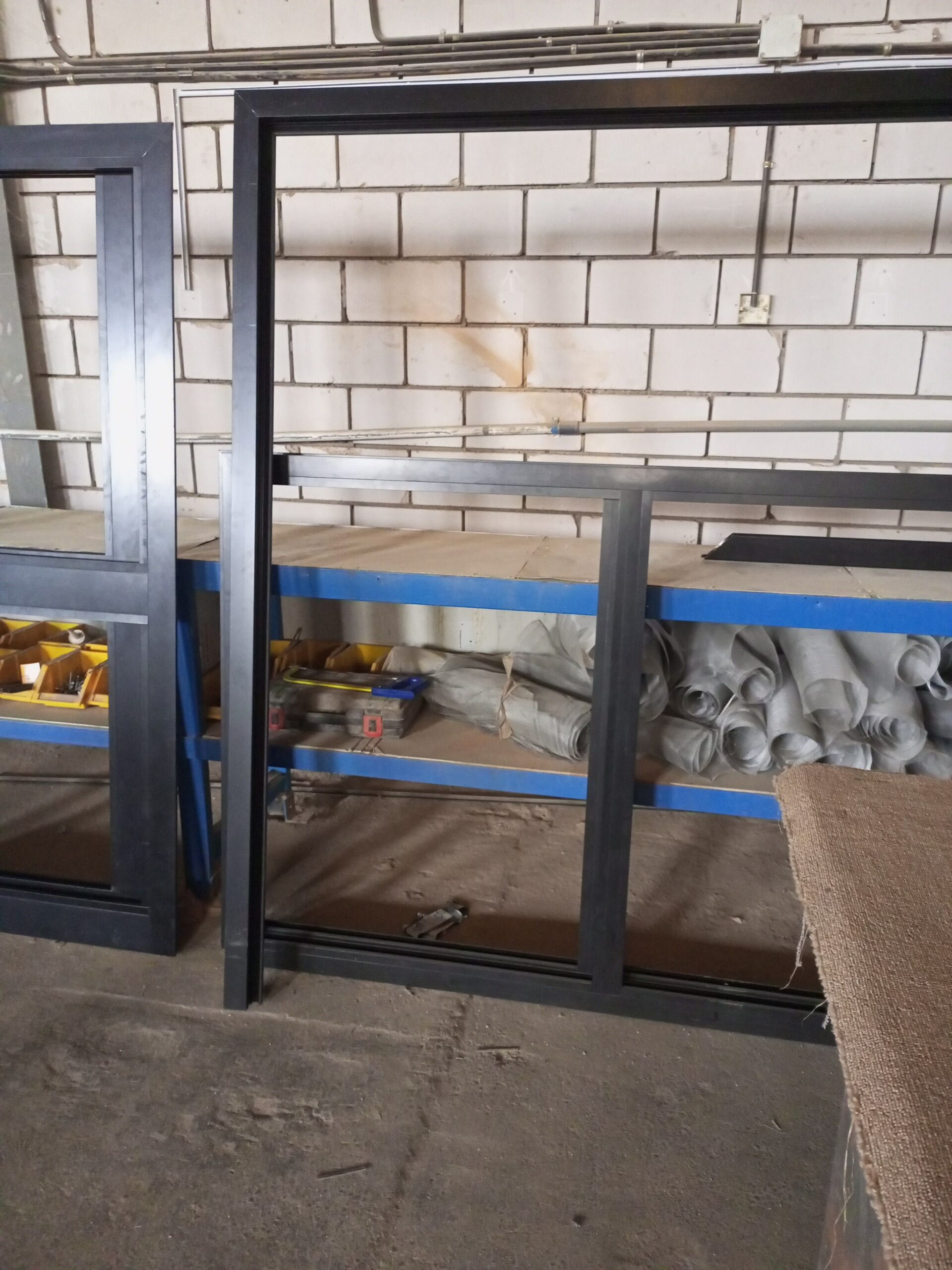 تصنيع توريد وتركيب شبابيك وأبواب الالمنيوم