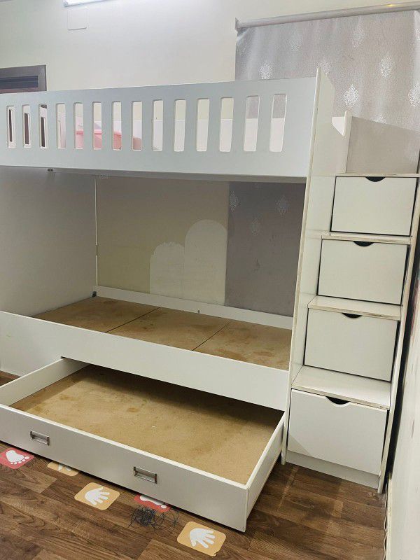 سرير للبيع دورين