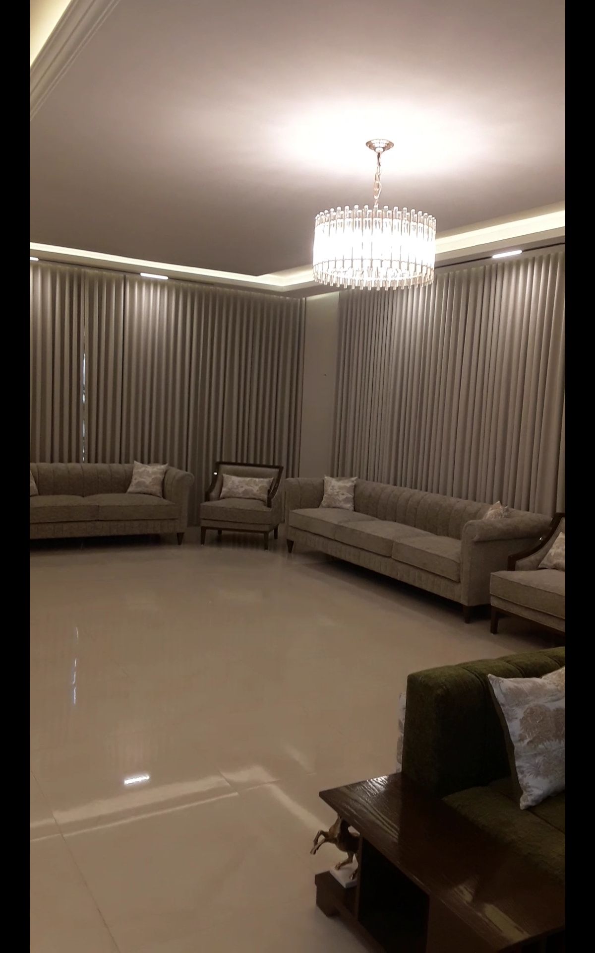 جميع صيانات الاثاث بالمنزل فك وتركيب ونقل وتركيب ا