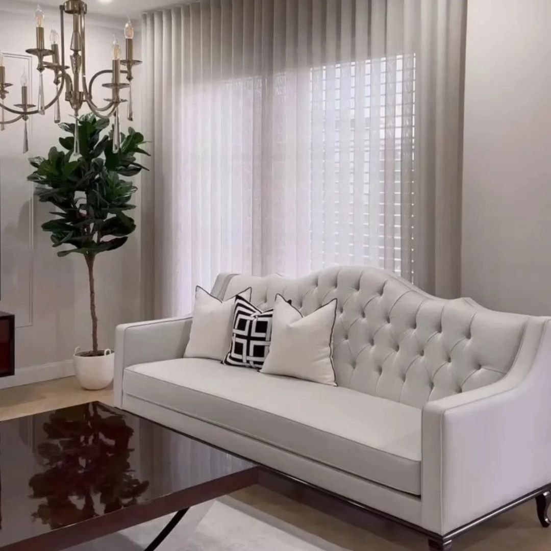 مفروشات قلب الرياض التفصيل انواع الكنب وستائر الوا