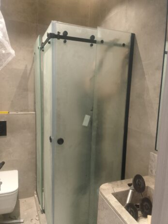 زجاج سكريت