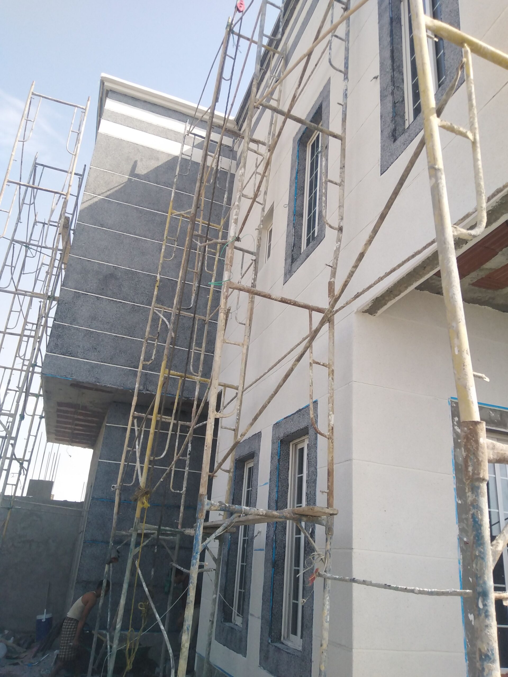 معلم لجميع انواع التشطيبات لاياسه وجرافيت وكسر رخا