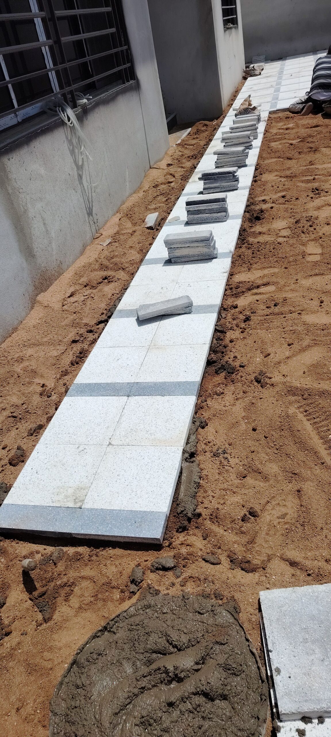 مبلط سيراميك ورخام في ابهاء خميس مشيط