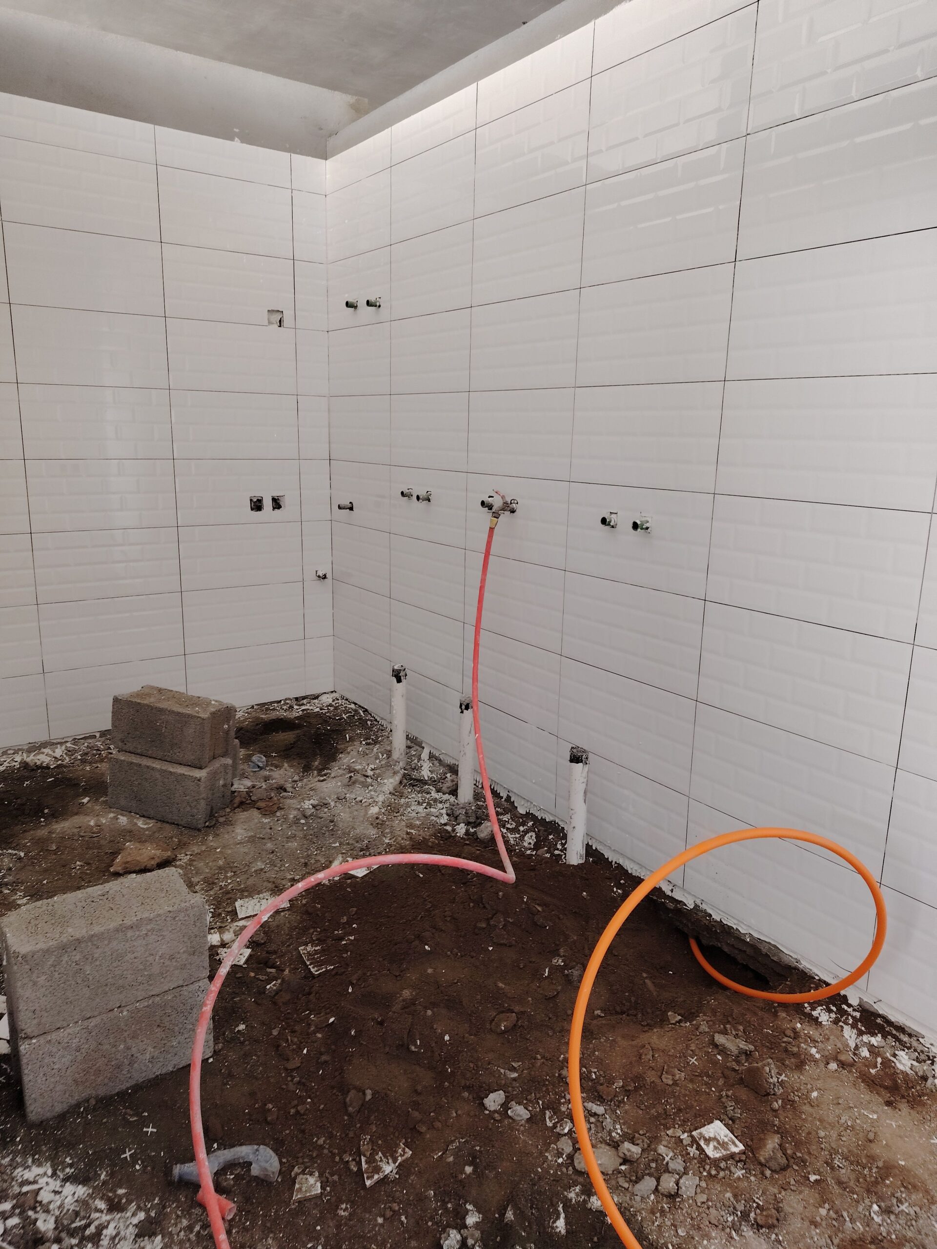 مبلط سيراميك ورخام