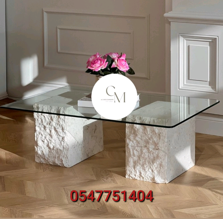 طاولة حجر طبيعي