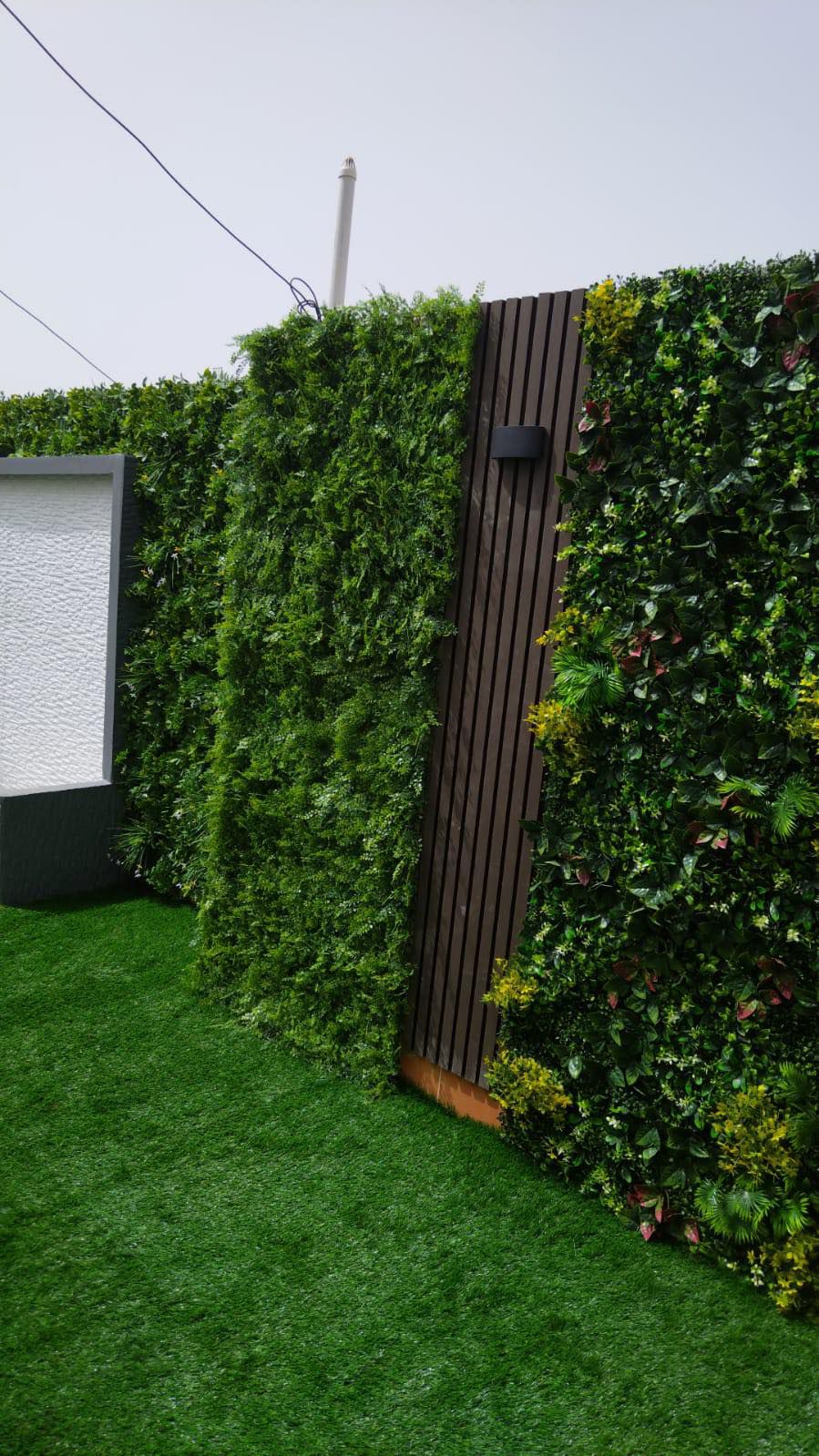 العشب الصناعي، ملاعب كرة