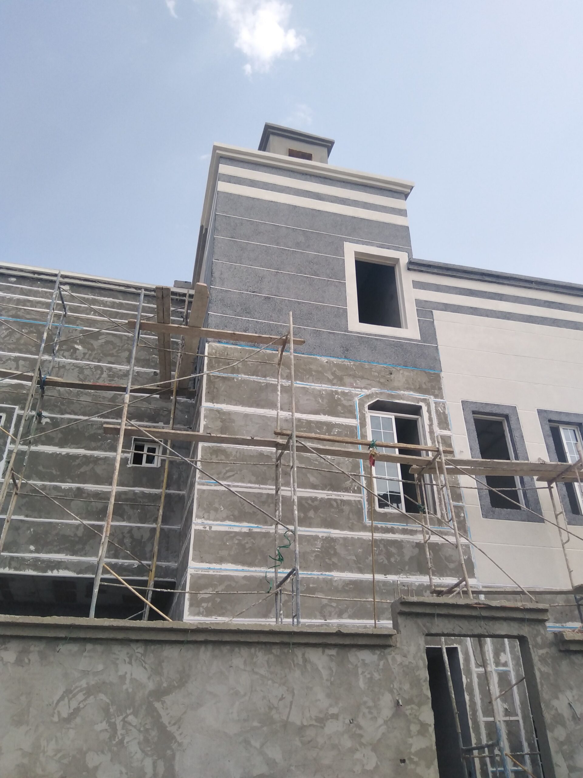 معلم لجميع انواع التشطيبات لاياسه وجرافيت وكسر رخا