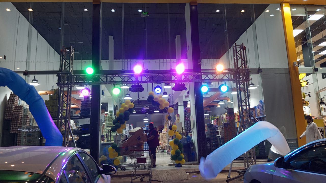 تاجير بالونات راقصة وكشافات سيتي كلر