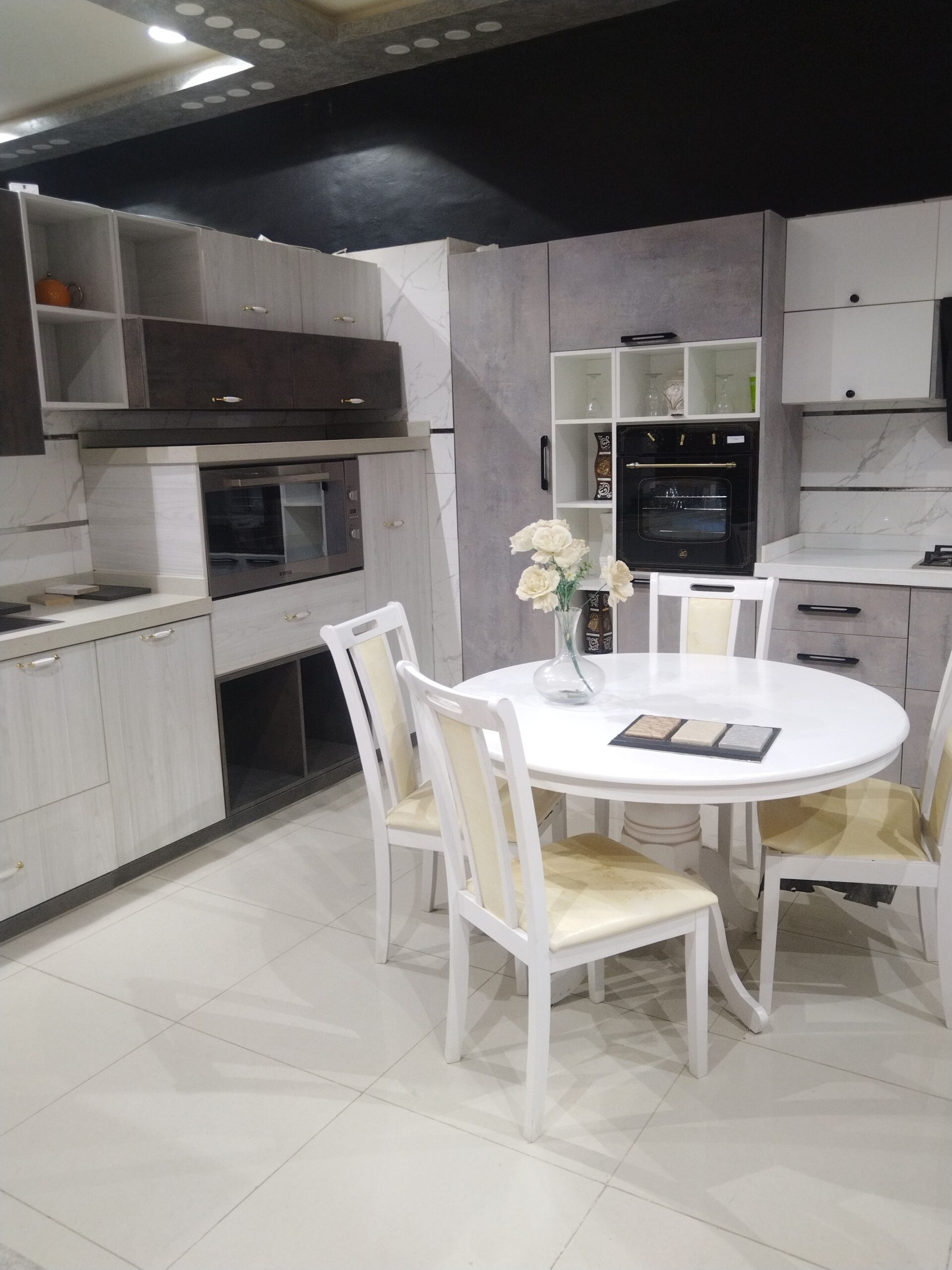 الصناعية احد المسارحه